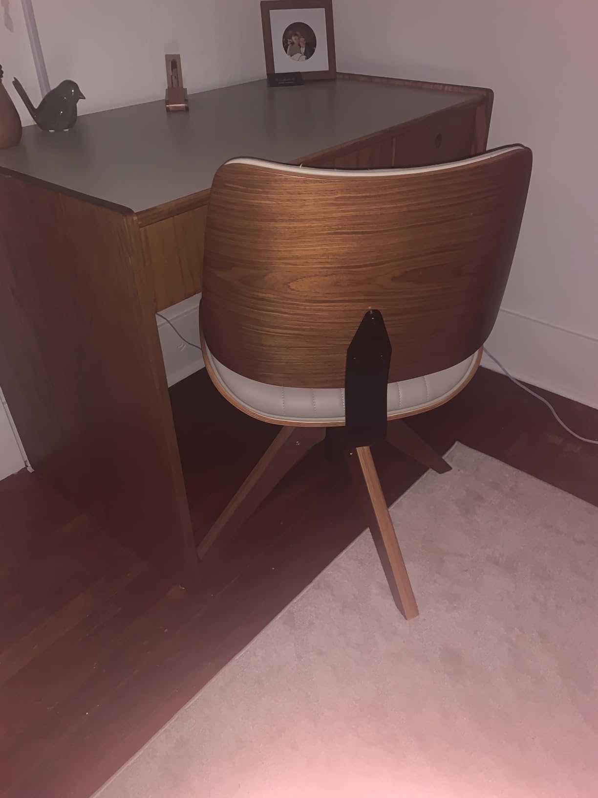 HULALA HOME Faux Leather Home Office Desk Chair No Wheels, Ivory - Mid-Century Modern Desk Chair with Wood Legs, 360 Swivel customer photo 2