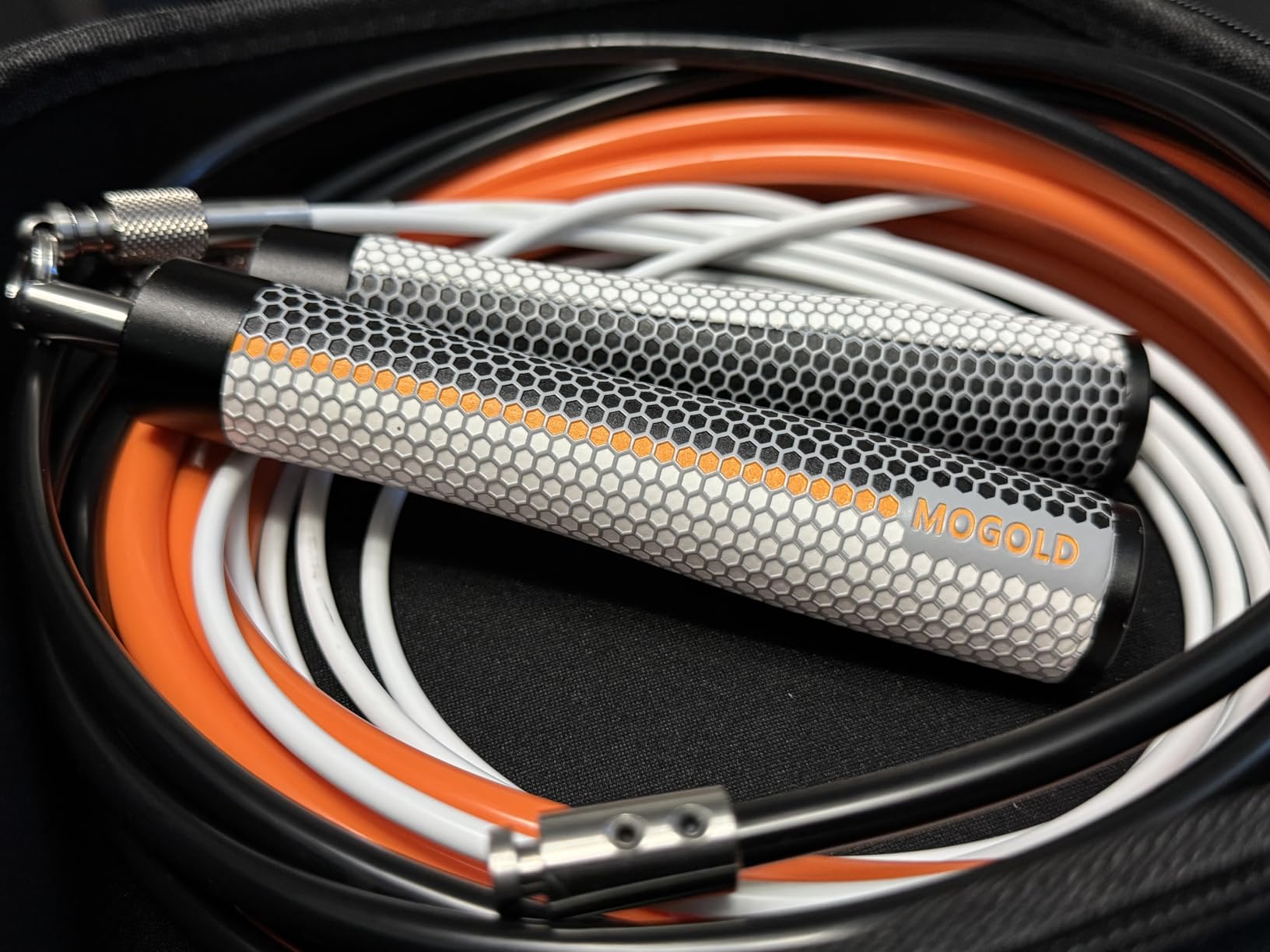 Weighted Jump Rope for Men Women -Interchangeable 1/5lb 1/4lb 1/2lb Heavy jump ropes - 360 Degree Spin - Length Adjustable,Ergonomics Leather Grip Skipping Rope for Fitness Weight Loss & More customer photo 2