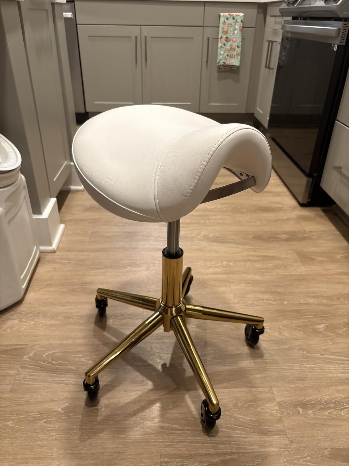 YEEZEE Saddle Stool Heavy Duty, Ergonomic Saddle Chair with Wheels, Black | Healthy Sitting Posture No Pain, Smooth Rolling No Creaky Noises, Thick PU Leather Saddle Seat, Adjustable for Salon Massage customer photo 1