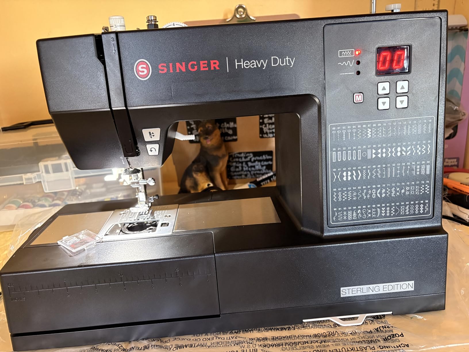 SINGER Heavy Duty 6600C Sterling Computerized Sewing Machine + Accessory - 100 Built-in Stitches, 215 Stitch Applications, 60% More Power, 1100 Stitches/Min, Metal Frame, 6 One-Step Buttonhole customer photo 2