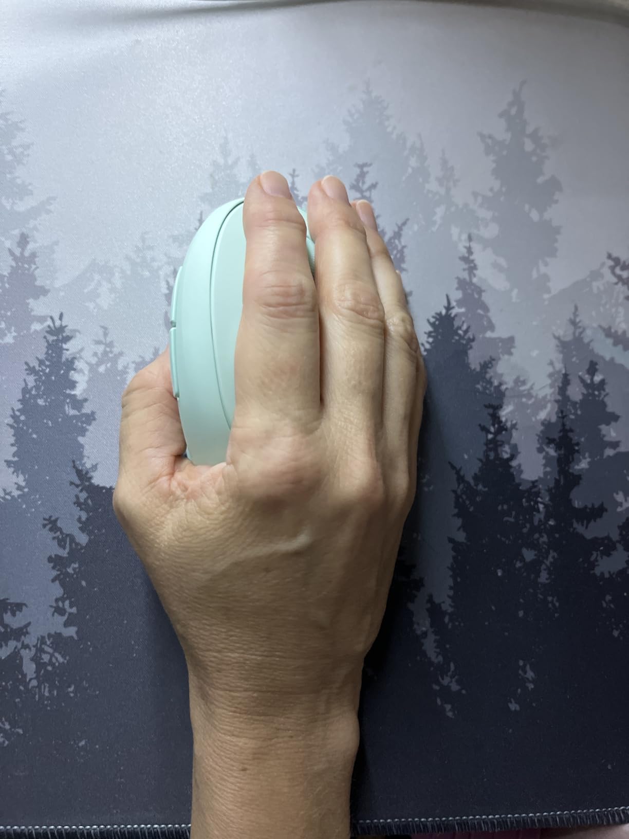 TECKNET Ergonomic Mouse, Bluetooth Wireless Vertical Mouse, Rechargeable Battery, Quiet Clicks, 4800 DPI Adjustable customer photo 2