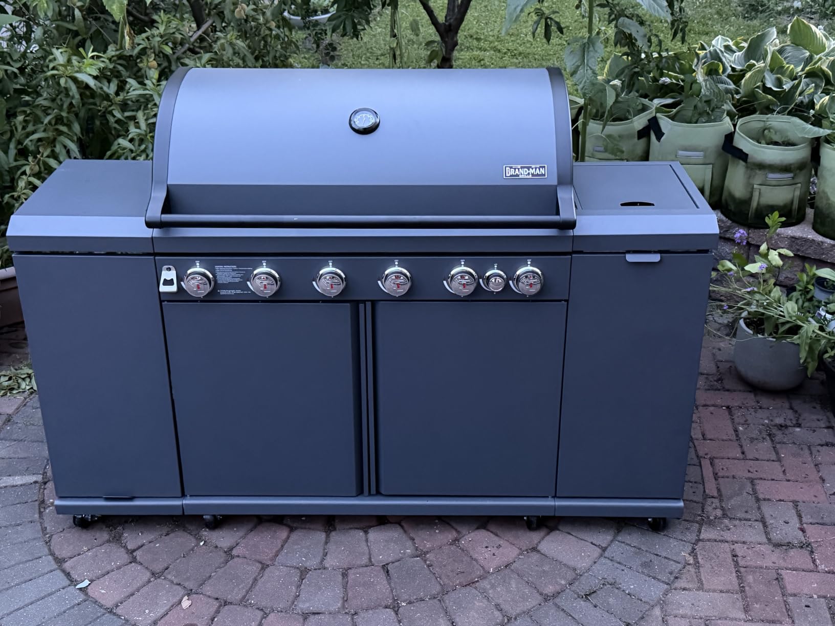 Brand-Man Propane Gas Grill Island Outdoor Kitchen & Storage Cabinets, 52000 BTUs Stainless Steel Burner Patio Cooking BBQ Grill with Side Burner - Natural Gas Convertible, Black (5 Burner) customer photo 1