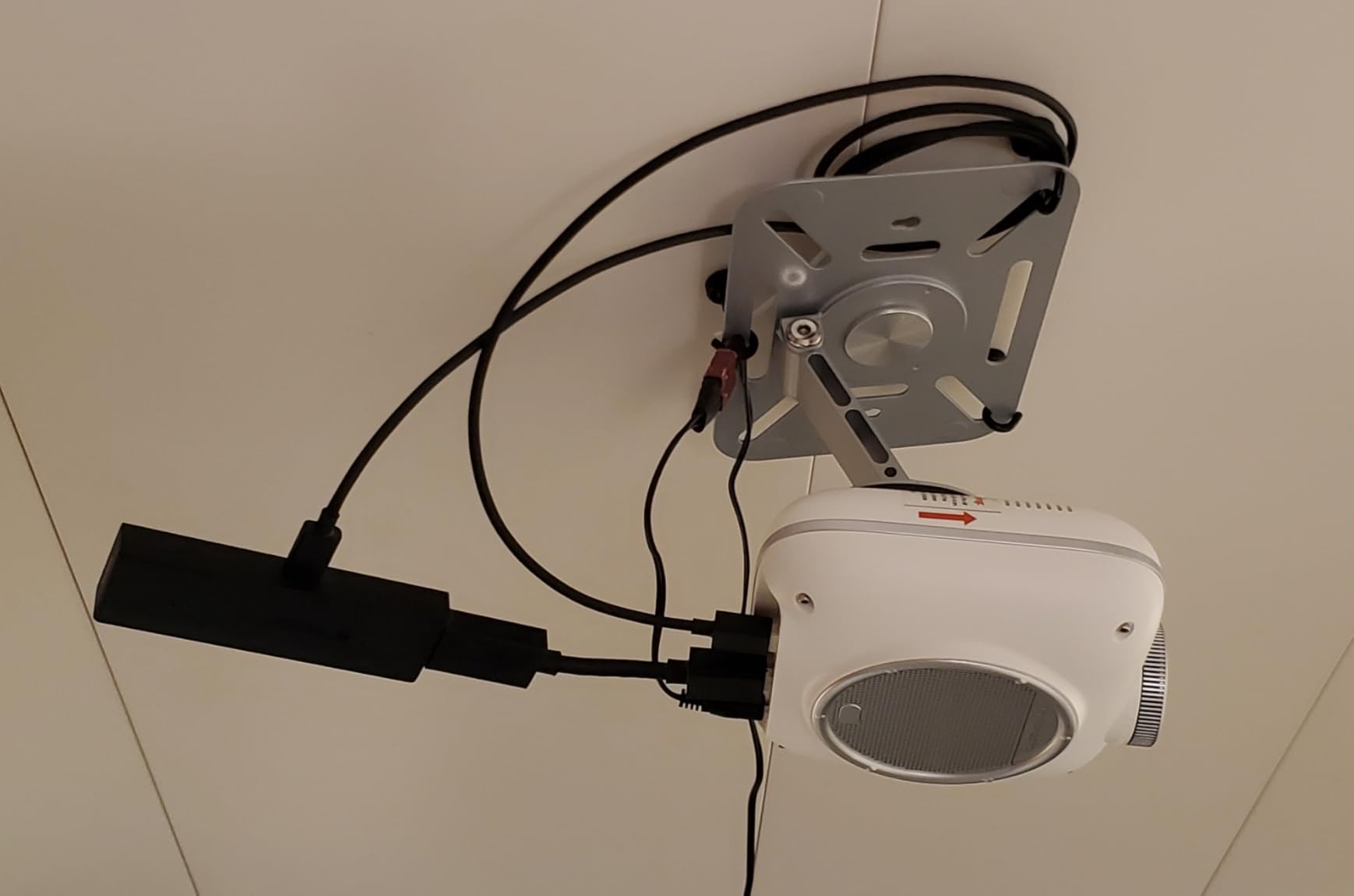 HOMPOW Mini Projector 1080P Supported customer photo 1