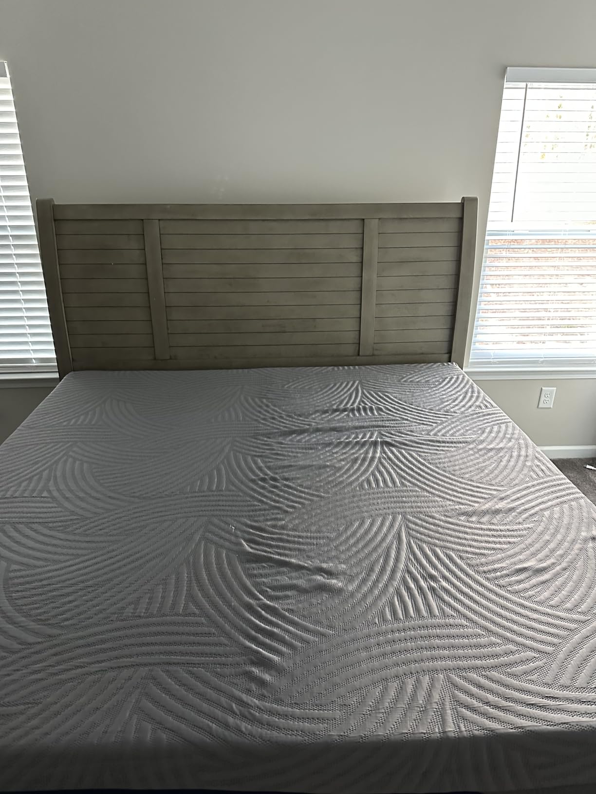 Sweetnight CoolNest 14 Inch King Size Mattress,Cooling Memory Foam Mattress customer photo 1
