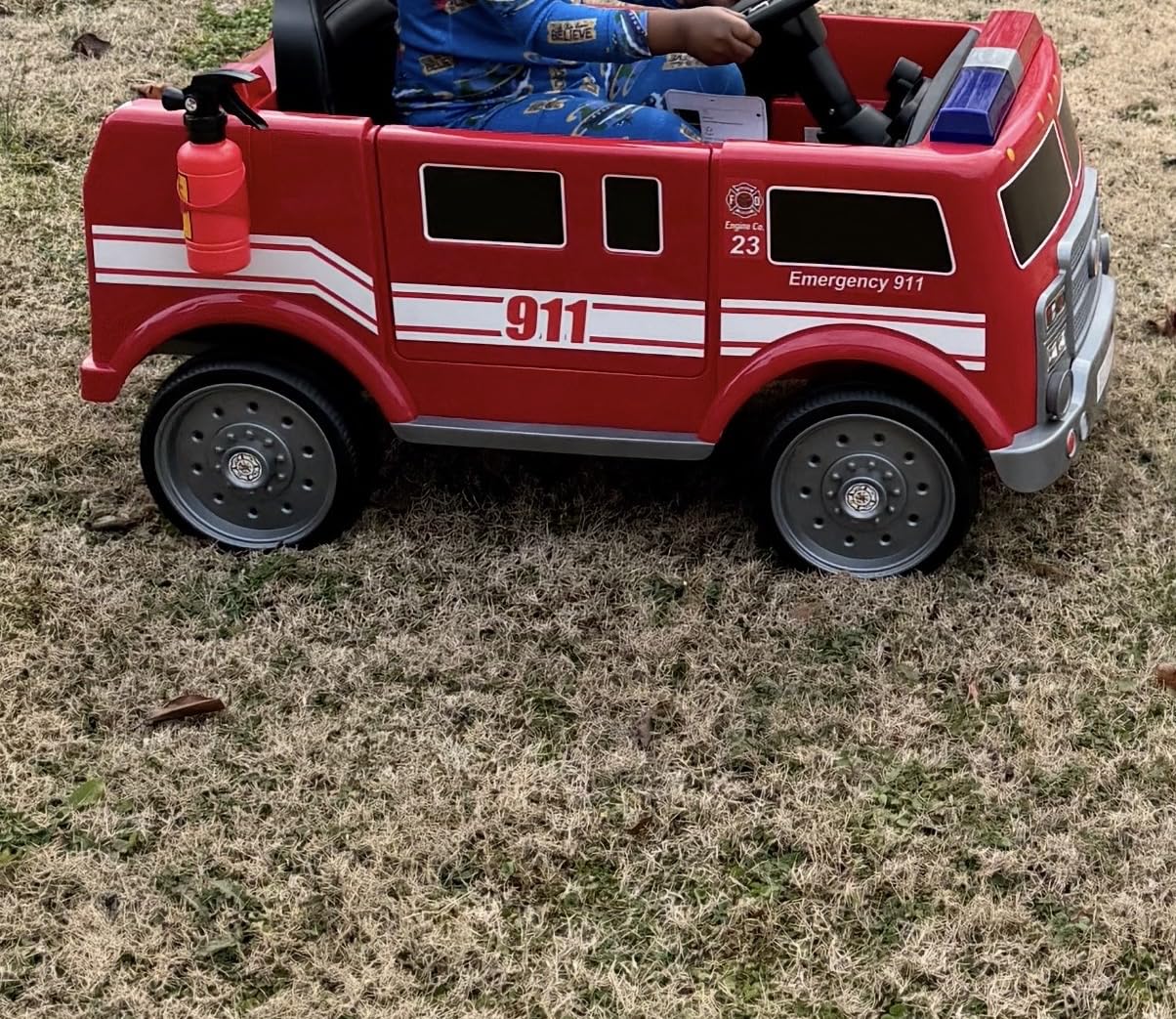 ELEMARA 12V Ride on Fire Truck, Electric Ride on Car for Kids,Battery Powered Toddler Car w/Parent Remote Control,Siren-Call,walkie-talkies, Flashing Lights,Fire Extinguishers, Bluetooth,Music,UBS. customer photo 1