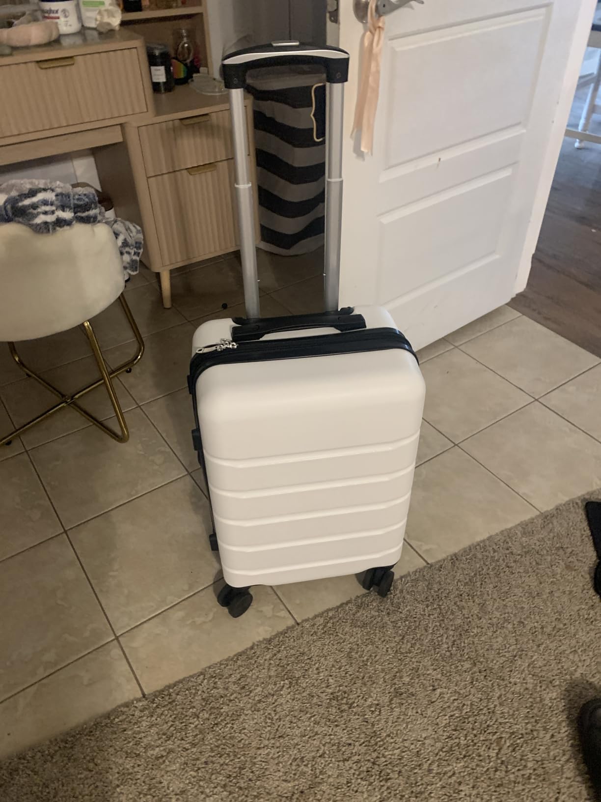 Sweetcrispy 28 Inch Carry On Luggage, ABS Hard Shell Lightweight Rolling Suitcase with Smooth Spinner Wheels and Built-in TSA Lock customer photo 2