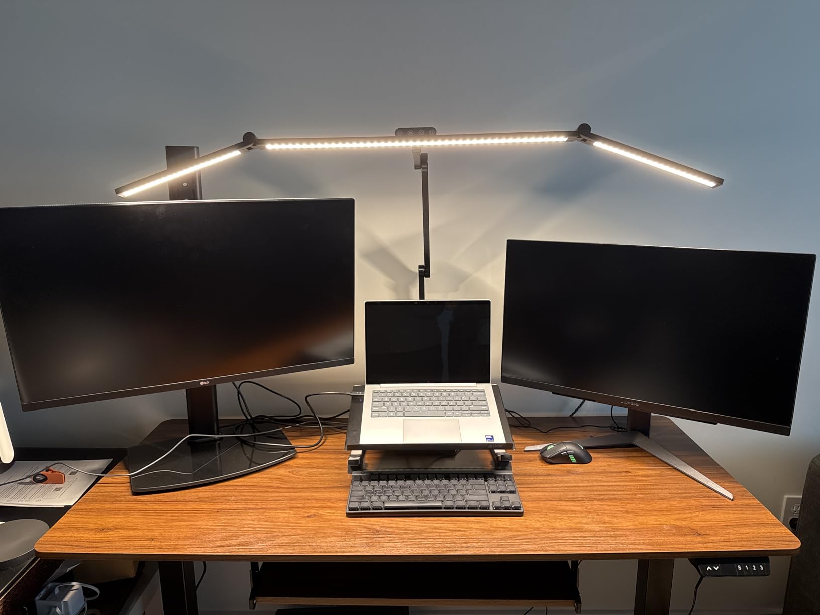 Omorepa 36W 3000LM Ultra Bright Architect Desk Lamp with Base, 47.4Inches Wide Tall Overhead Desk Light for Home Office, Dimmable Table Light with Remote for Desktop Working,Drafting,Reading customer photo 1