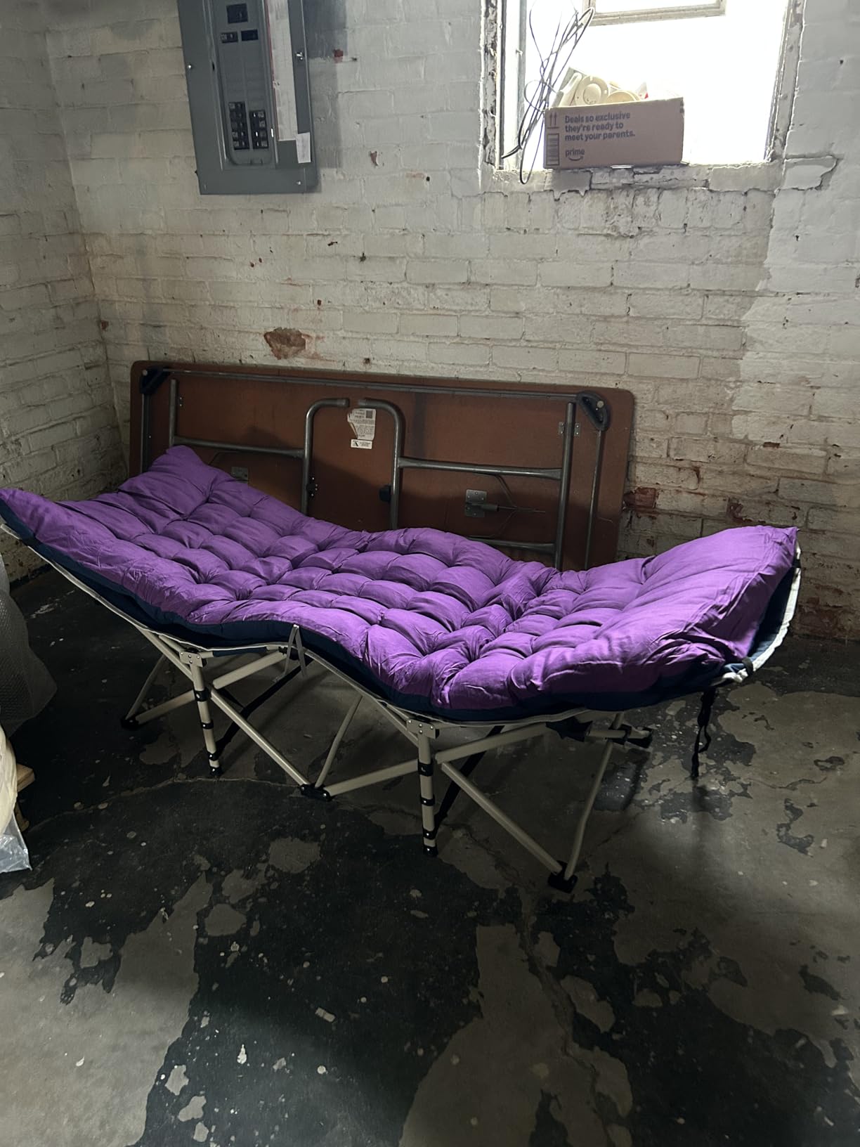 COLMERD 32In XXL Camping Cot Oversize Sleeping Cot with Comfortable Mattress Extra Large Camping Cots for Adults Cot Bed Include Carry Bag Portable Folding Bed Easy to Set Up Nap Office Indoor customer photo 2