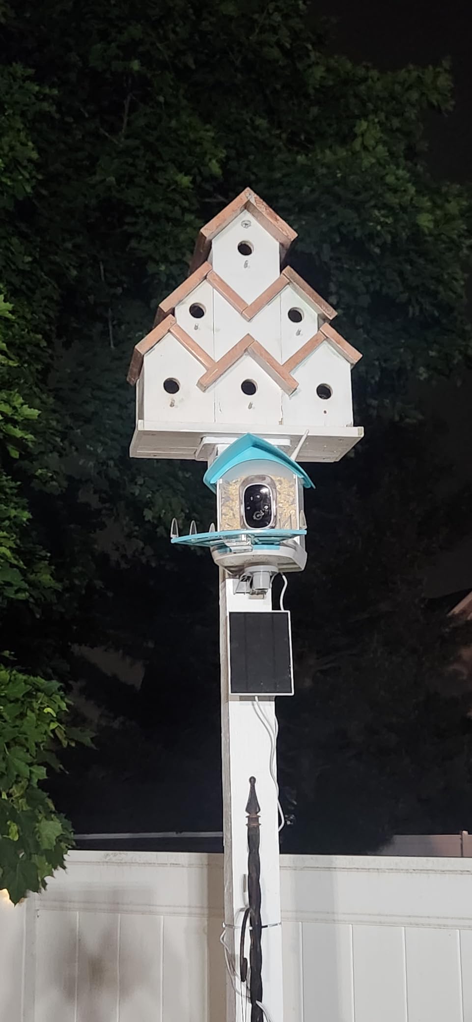Bird Feeder with Camera, WiFi Smart Bird House with Cam Solar Powered | AI Identify, App Notification, Night Vision, 2K Live View, Auto Record Video, Outdoor Birdwatching Gifts for Family, Birds Lover customer photo 2