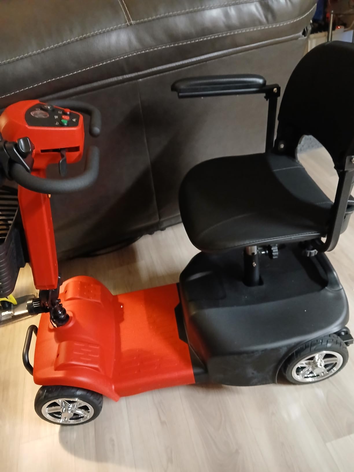 Foldable Mobility Scooters for Seniors, FSA&HSA Eligible,330LBS Capacity, Red Powered Electric Mobility Scooters, 4 Wheel Lightweight Mobility Scooters for Adults, Folding Travel Motorized Scooter customer photo 2