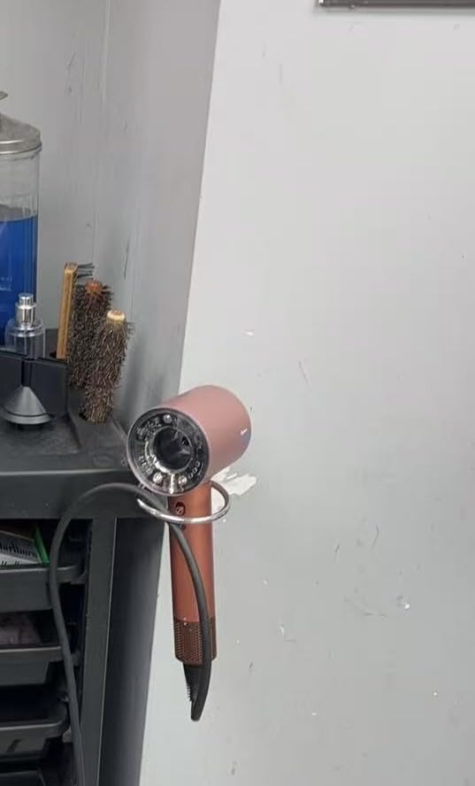 Dyson Supersonic Nural Hair Dryer | No Heat Damage, 5 Intelligent attachments with Diffuser & Styling Concentrator, Scalp Health, All Hair Types customer photo 1