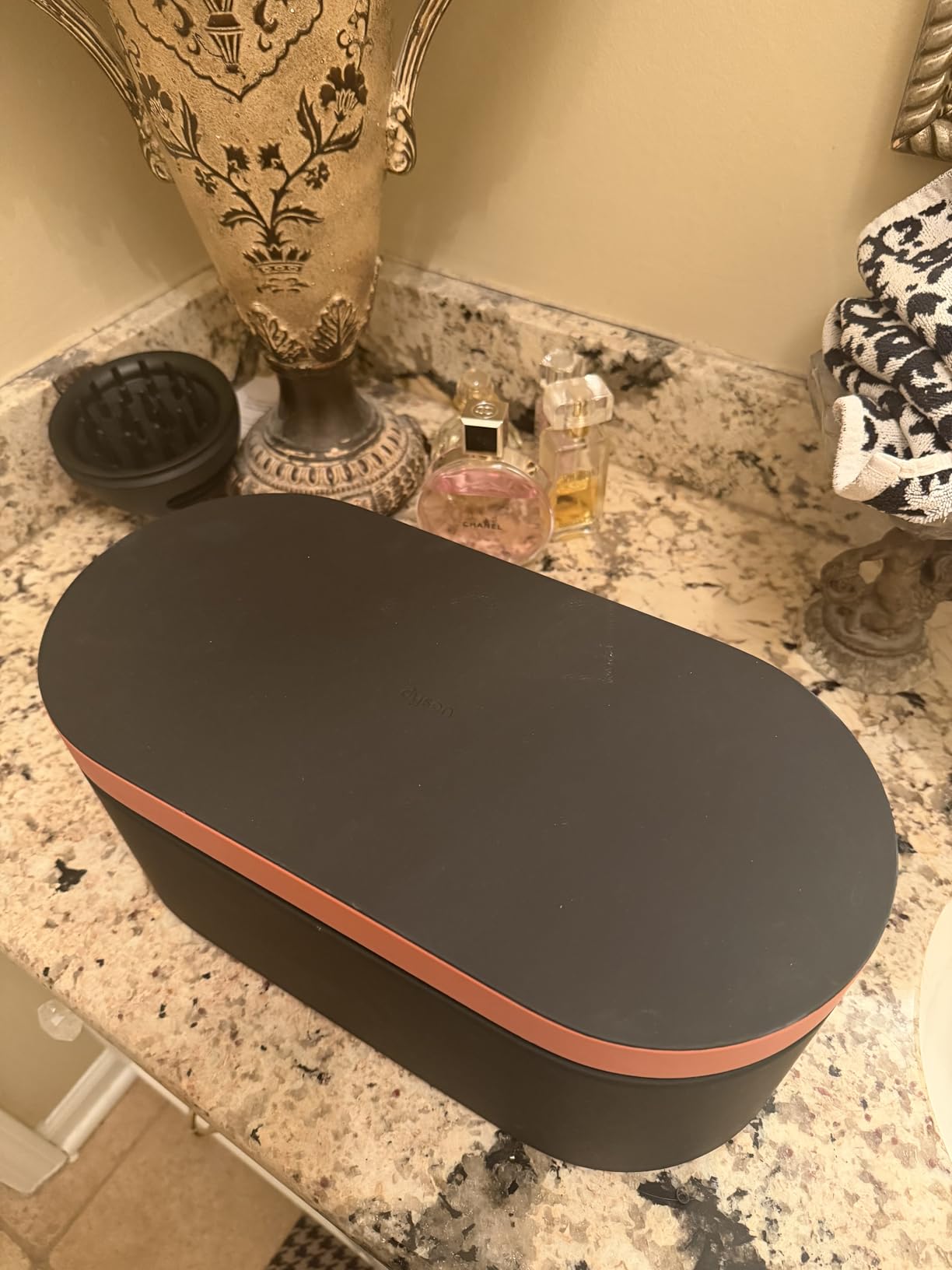 Dyson Supersonic Nural Hair Dryer | No Heat Damage, 5 Intelligent attachments with Diffuser & Styling Concentrator, Scalp Health, All Hair Types customer photo 2