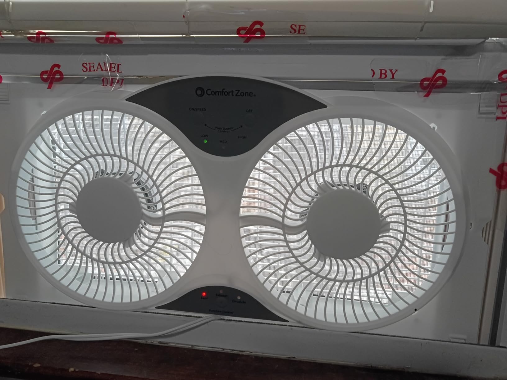 Comfort Zone 9-Inch Reversible Twin Window Fan with Remote Control - 3-Speed Dual Blade Fan with Exhaust, Cooling & Circulate Modes, Expandable Width 23.5
