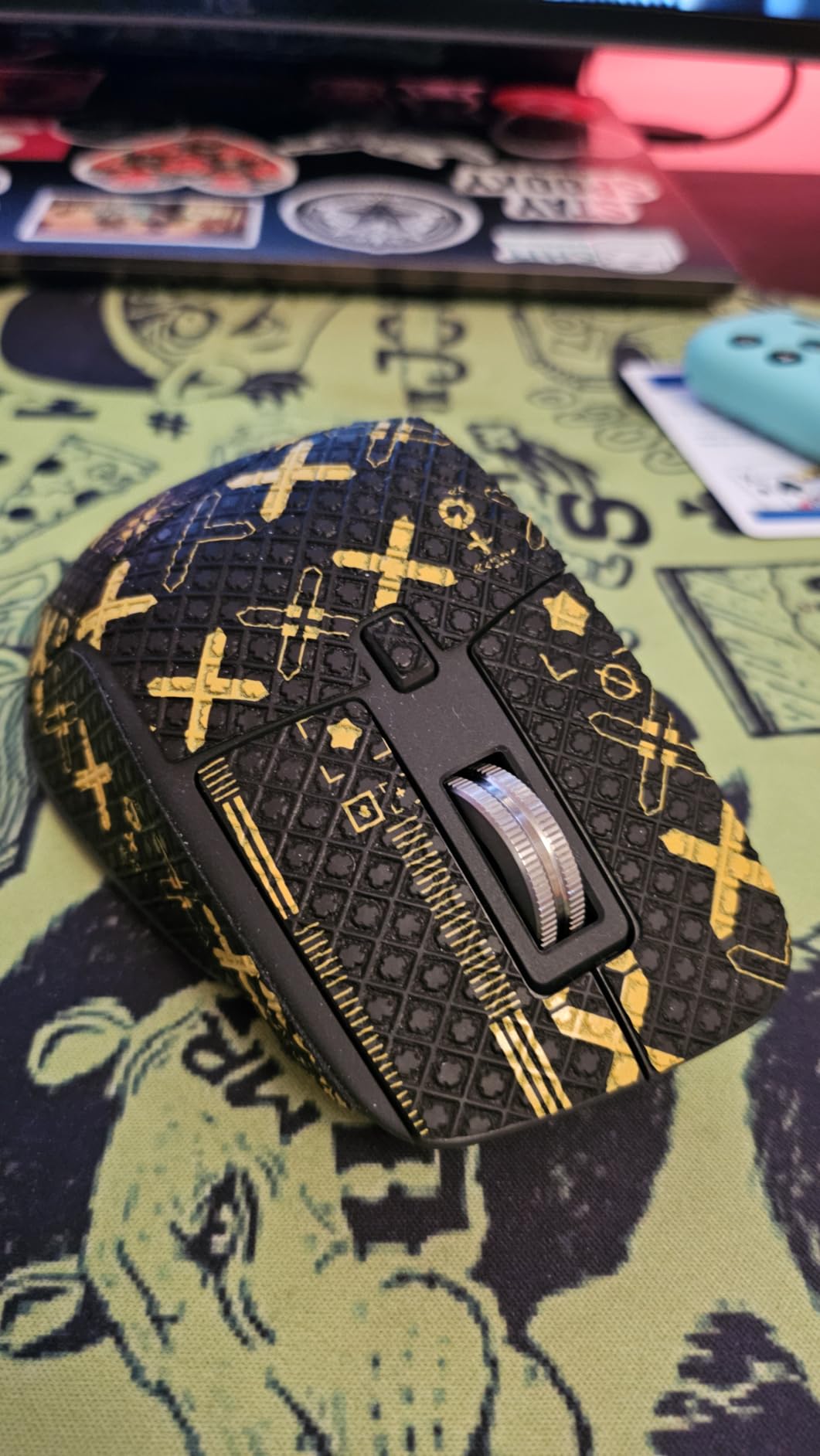 Logitech MX Master 3S Bluetooth Wireless Mouse No Receiver - Graphite | MagSpeed Scrolling, 8K DPI tracking, Quiet clicks customer photo 2