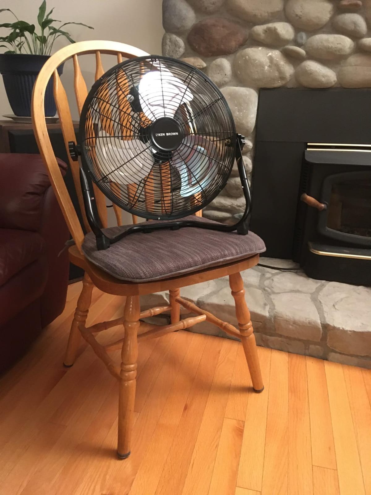KEN BROWN 24 Inch Industrial Shop Fan, TurboSweep 8 Blades High Velocity Drum Fan, 9500 CFM, Heavy Duty 3 Speeds, 360° Adjustable Tilt for Industrial Commercial Gym Garage customer photo 2