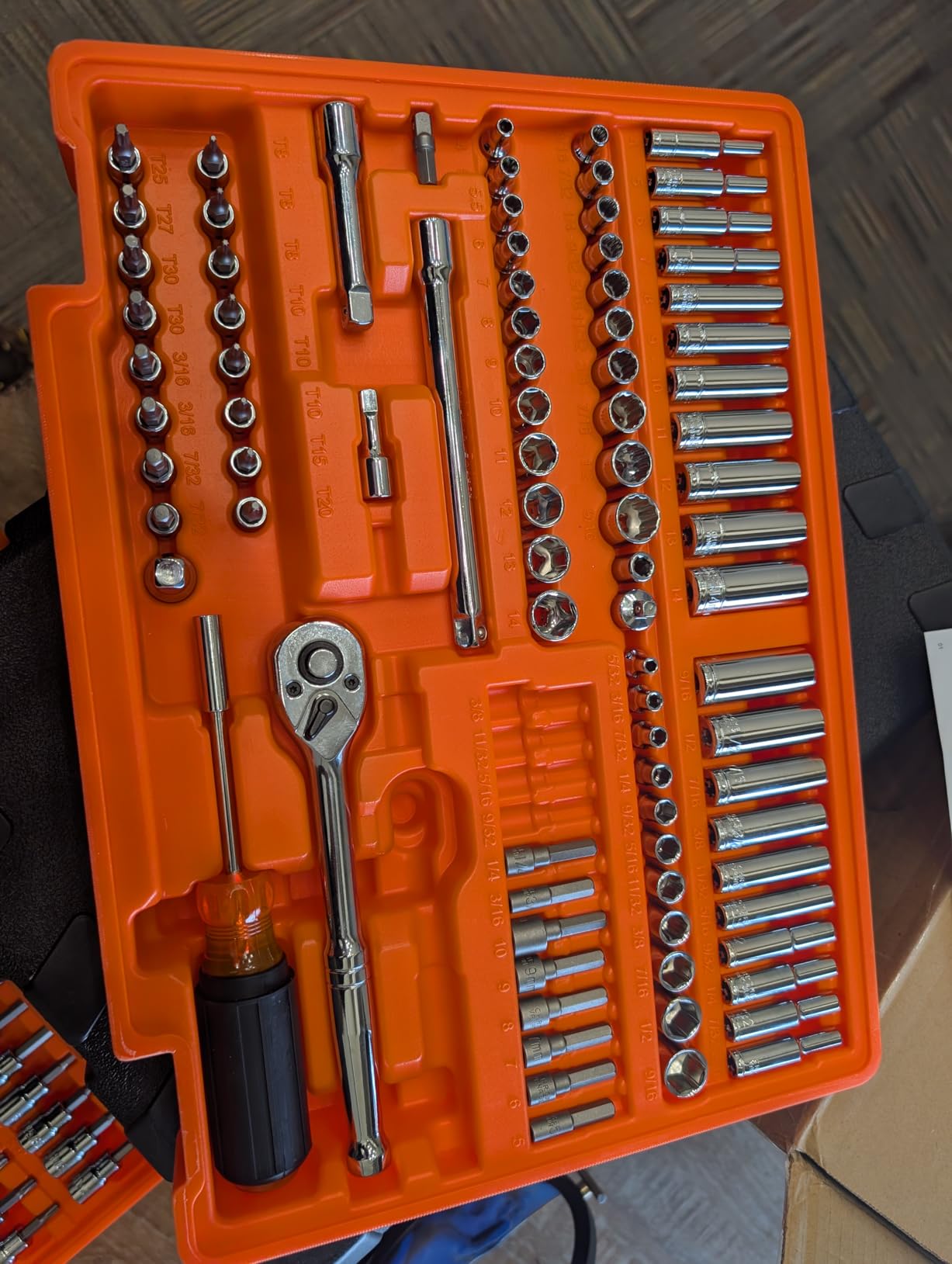 VEVOR Mechanics Tool Set and Socket Set, 450 PCS, 1/4