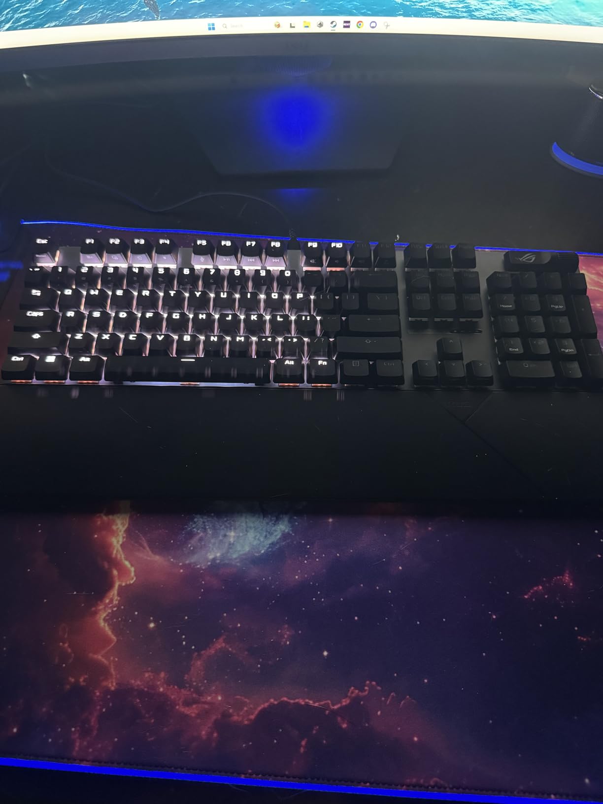 ASUS ROG Strix Scope II X Wired USB Mechanical Gaming Keyboard - 100% Full-Size, Hot Swappable Pre-lubed ROG NX Snow V2 Linear Switches, PBT Keycaps, RGB, PC/Mac Support - Black customer photo 2