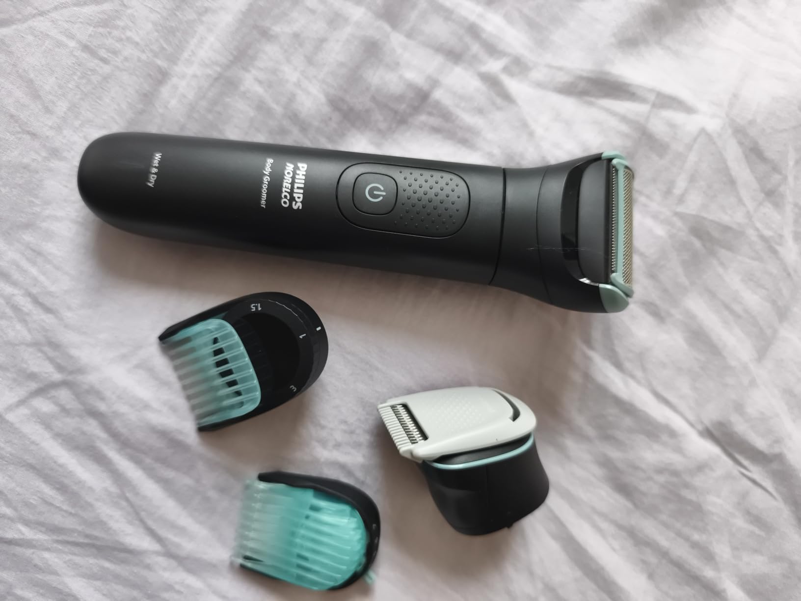 Philips Norelco Body Groomer 5000 Series, Intimate Hair Shaver & Trimmer for Men with Interchangeable & Adjustable Full Body Trim & Shave Heads, 100% Showerproof, BG5490/50 customer photo 2