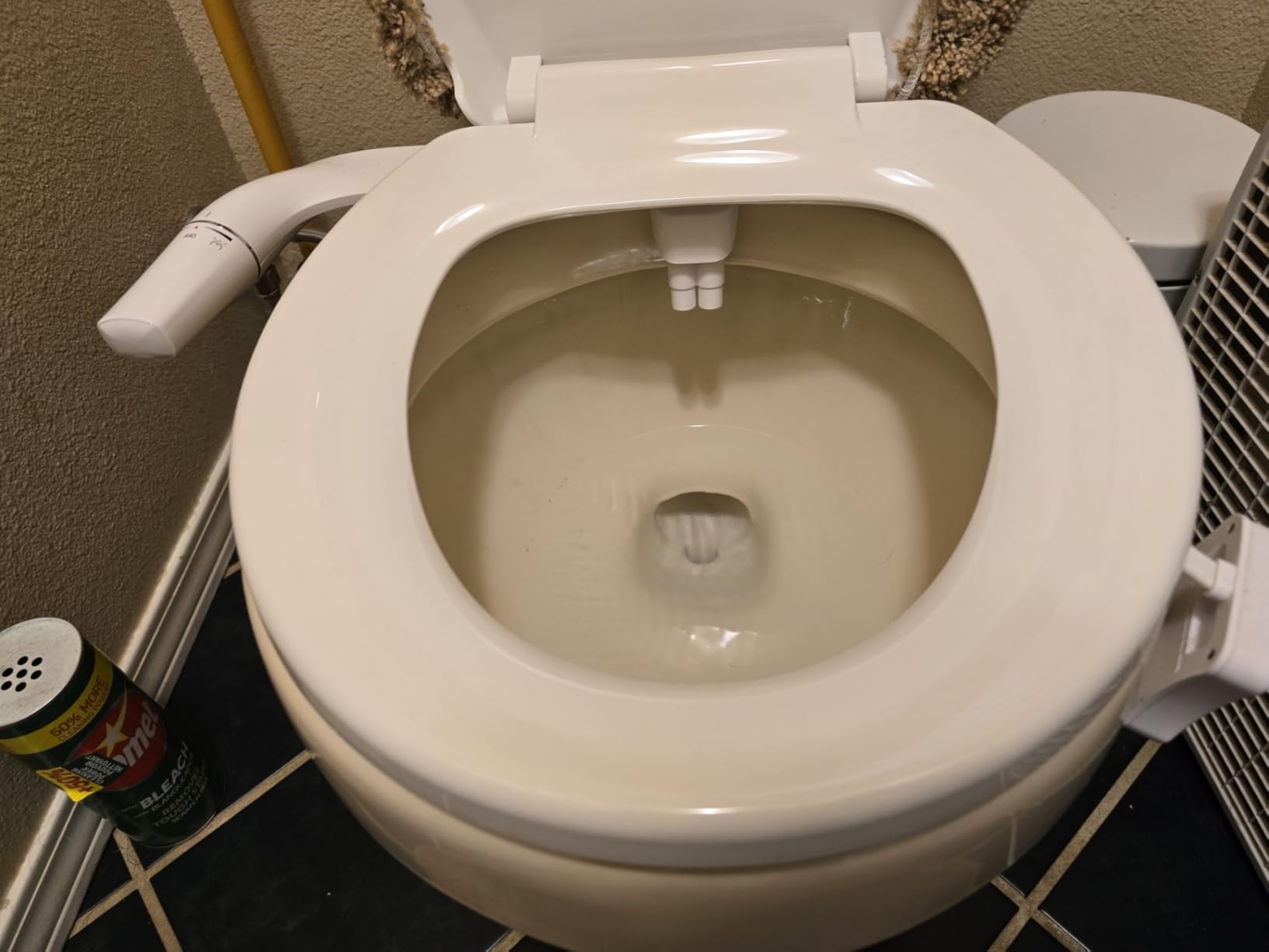 SAMODRA Bidet Toilet Seat with Soft Close Lid | Fits Round Toilets, Non-Electric, Dual Nozzle System, Adjustable Water Pressure customer photo 1