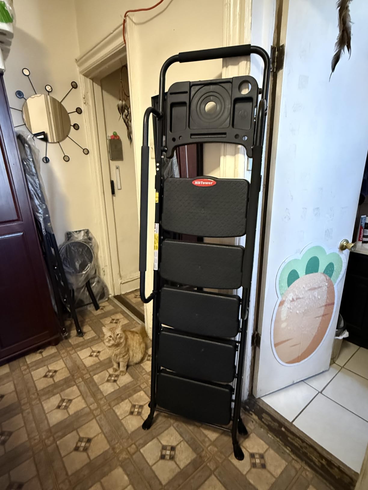 HBTower 4 Step Ladder, Step Stool Foldable with Wide Anti-Slip Pedal, Sturdy Steel Ladders for Home Adults Kitchen customer photo 2