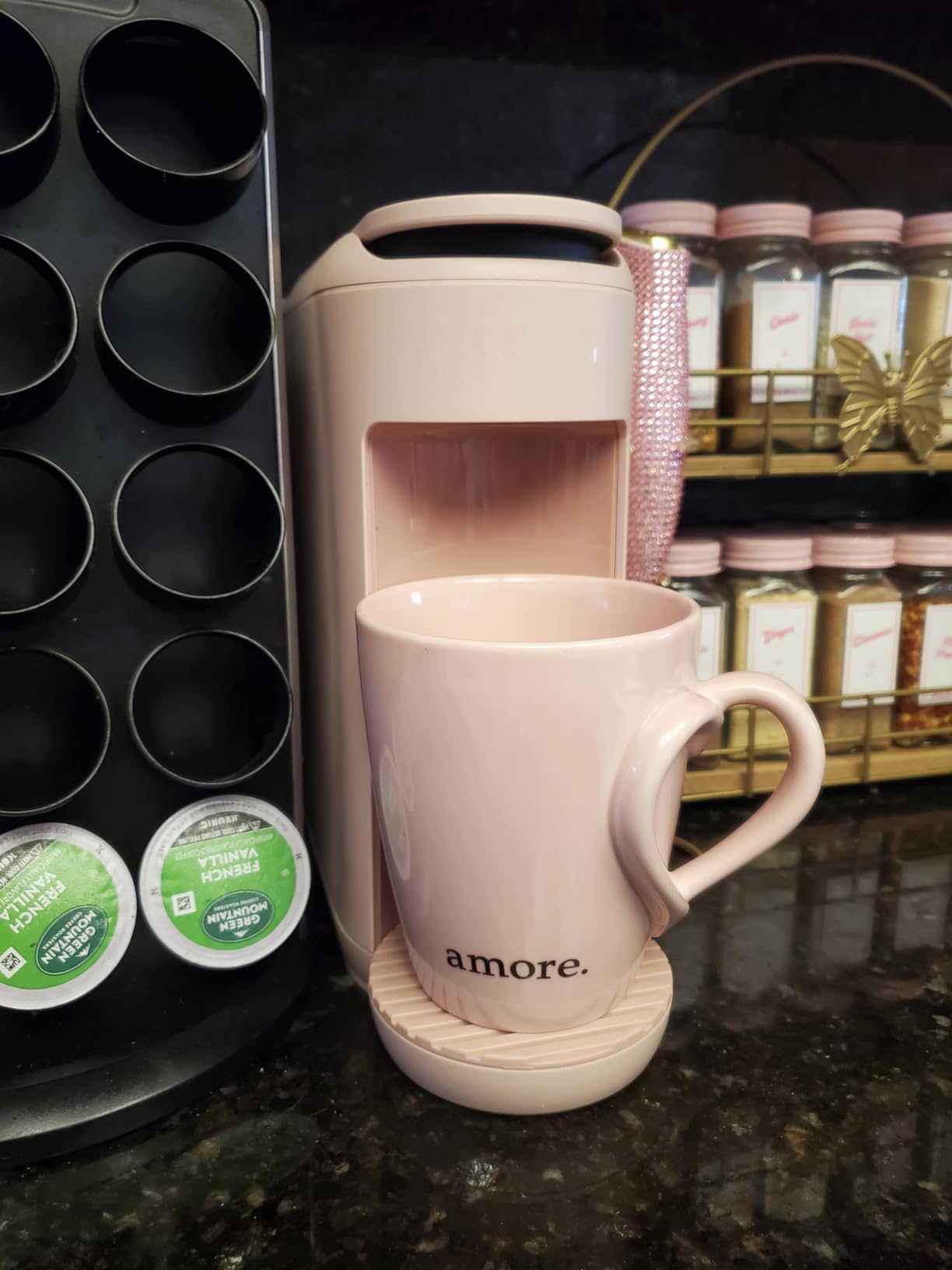 Keurig K-Mini Mate Single Serve K-Cup Pod Coffee Maker, Brews Up to 12 oz Cup, Compact Portable Coffee Machine for Small Spaces, Great for Dorms & Offices, Black customer photo 1