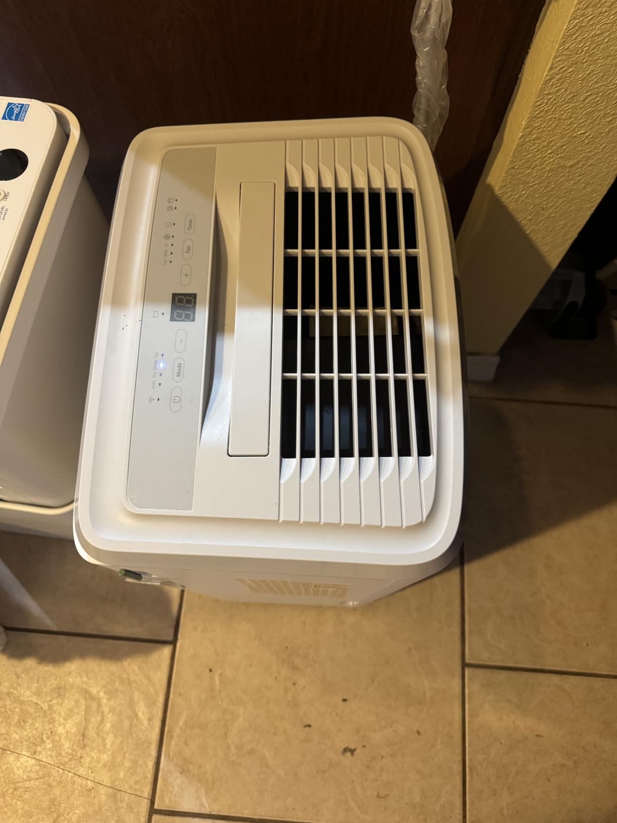 Frigidaire 50 Pint Dehumidifier w/Wifi, Portable Quiet Energy Efficient Humidity Absorber with Wi-Fi & Auto Shut Off, Moisture Extractor for Bathroom Bedroom Living Room Garage Attic Crawl Space customer photo 1
