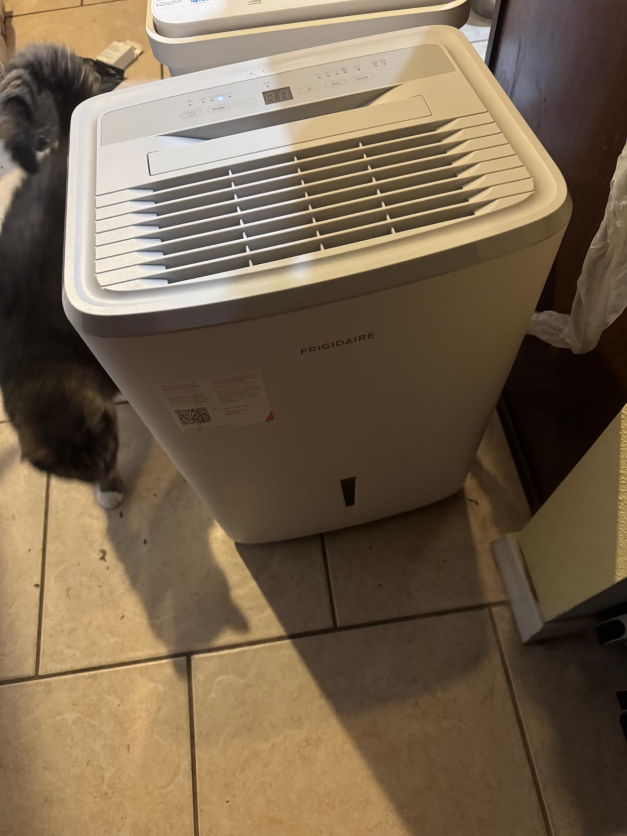 Frigidaire 50 Pint Dehumidifier w/Wifi, Portable Quiet Energy Efficient Humidity Absorber with Wi-Fi & Auto Shut Off, Moisture Extractor for Bathroom Bedroom Living Room Garage Attic Crawl Space customer photo 2