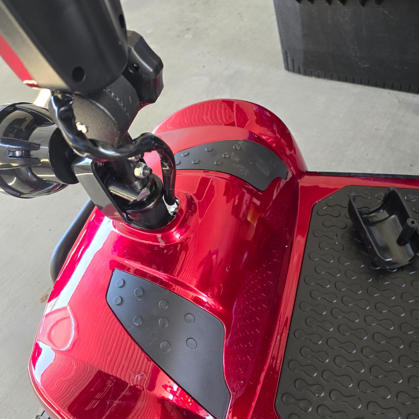 Ecomobi 32 Miles Heavy-Duty 1000W Mobility Scooter for Seniors & Adults | 500LBS Load, 15MPH, Bluetooth Speaker & GPS tracker, Full Suspension, USB Charging & Dual Baskets, 20° Climbing customer photo 2