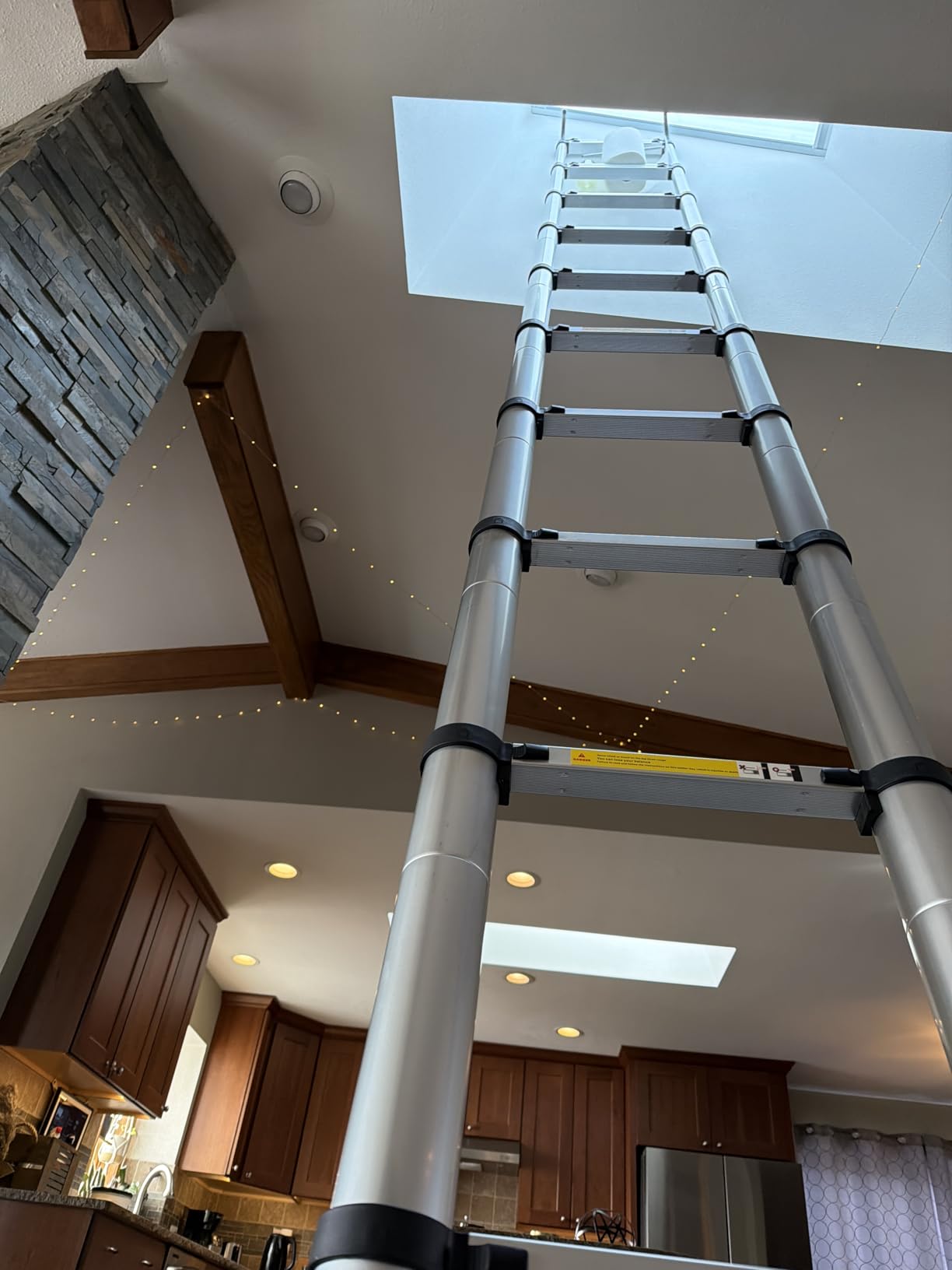 Telescoping Ladder with Hooks, 20.3 FT, Stabilizer & Wheels, 330 lb Capacity, Auto-Lock Rungs, Anti-Slip Feet, for Roof, Gutter, RV, Exterior Wall and Outdoor Maintenance customer photo 1