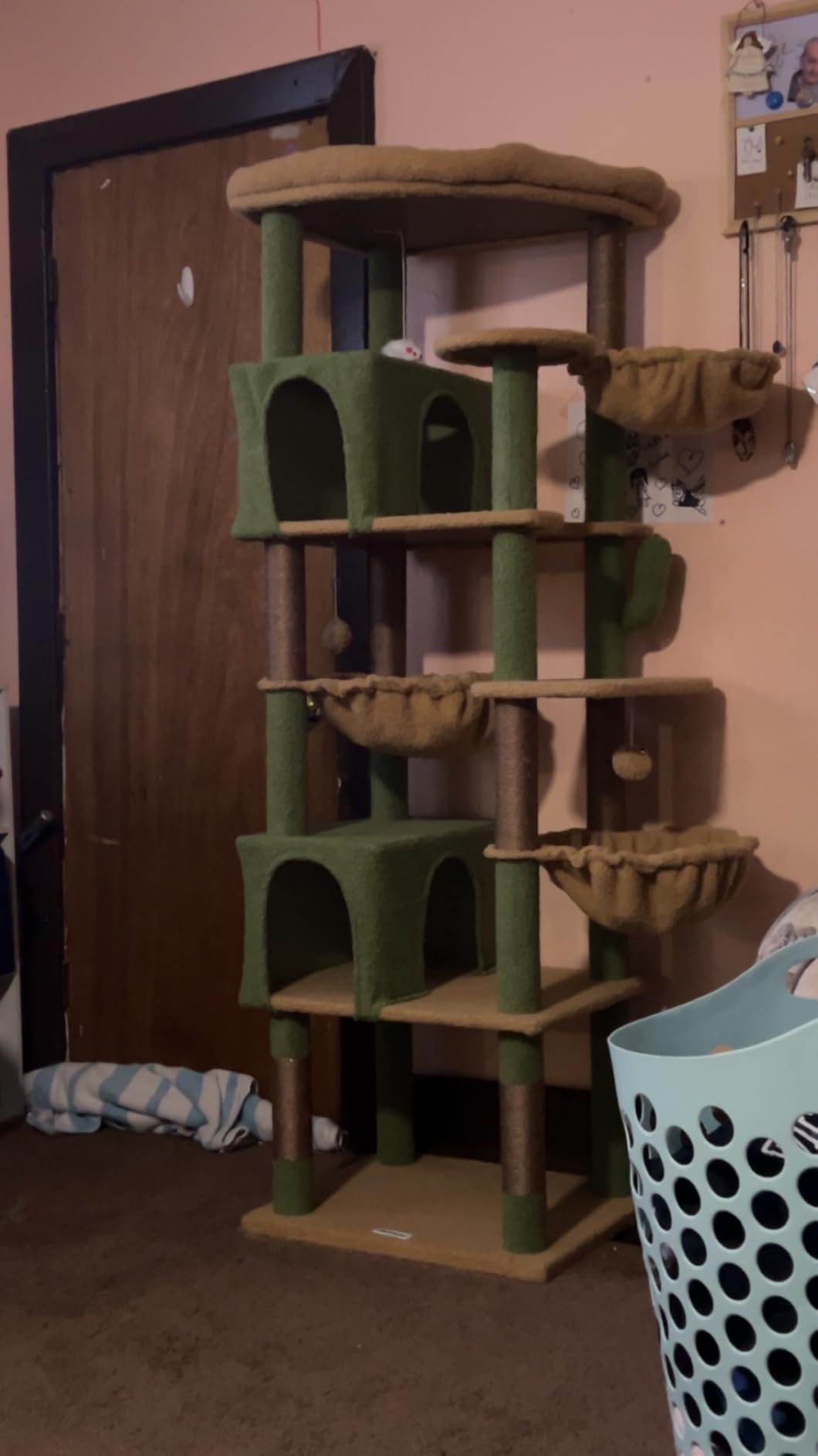 Globlazer Extra Large Cat Tree Tower, 82in Tall Heavy Duty Cat Tree for Indoor Cats Large Adult Big Cat Tower with 8 Scratching Posts, 2 Cat Condos, 2 Top Perches, 3 Hanging Baskets, S82, Light Grey customer photo 2