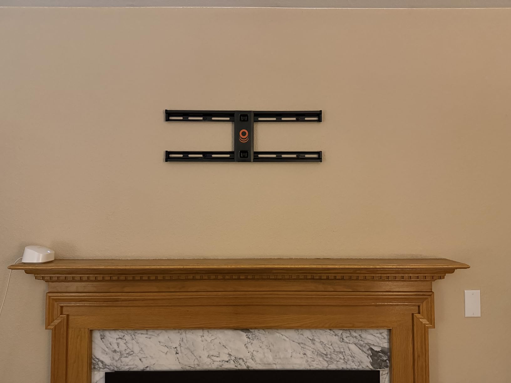 Stud Finder Wall Scanner, 5 in 1 Multifunction Stud Locator with Smart Sensor, HD LCD Display and Audio Alarm for The Center & Edge of Metal, Studs, AC Wire, and Pipe Detection customer photo 2
