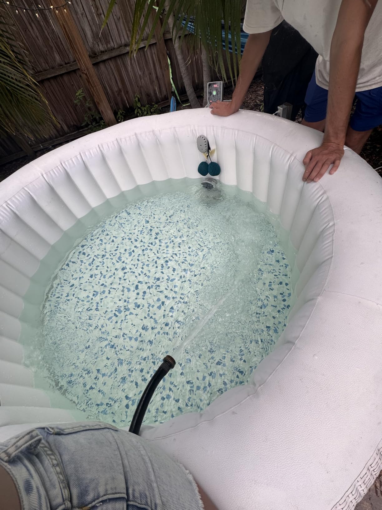 Bestway SaluSpa Cancun 2 to 4 Person Inflatable Hot Tub, Round Energy-Efficient Portable Outdoor Spa with 120 AirJets, 71