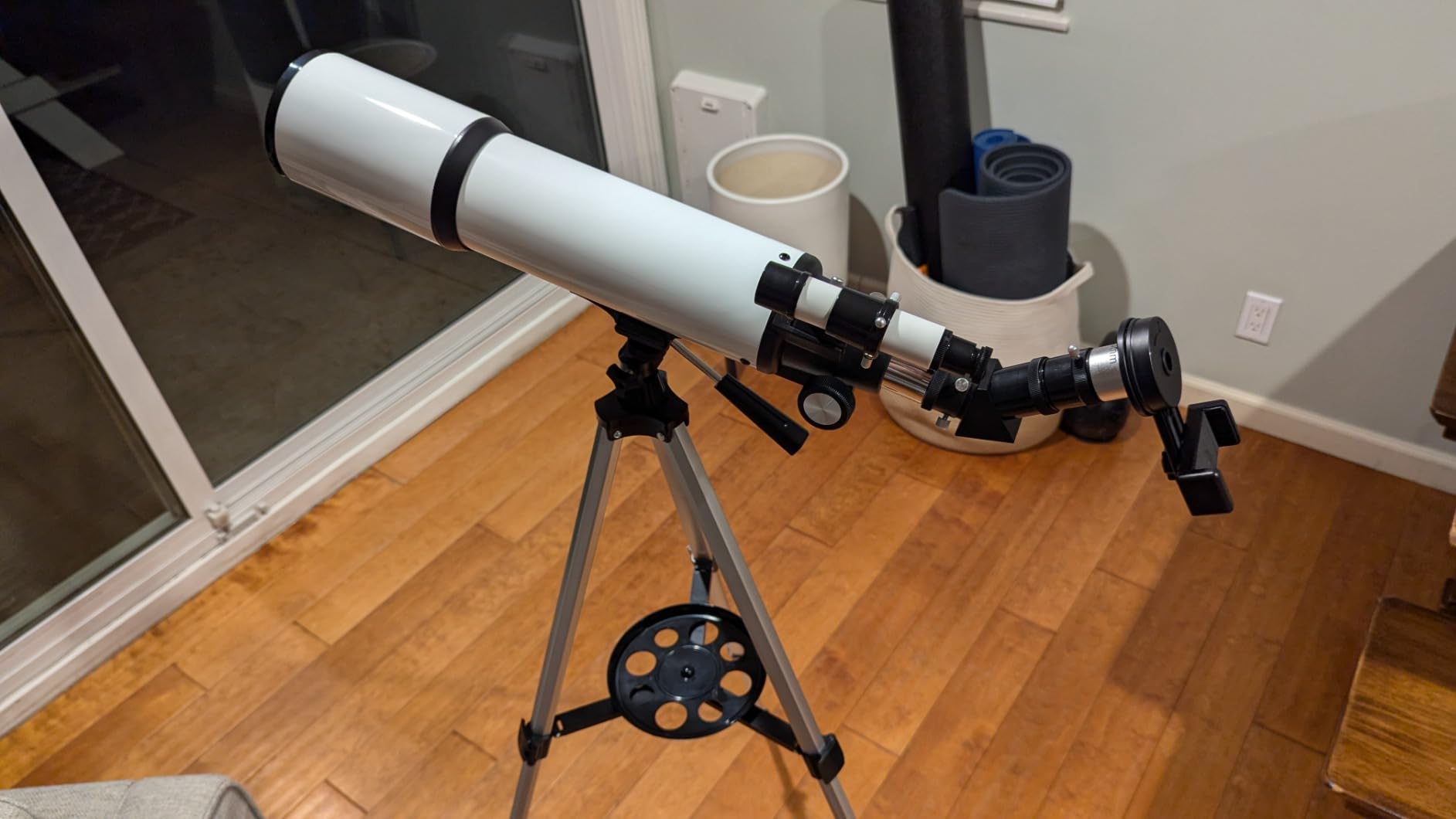 MEEZAA Telescope for Adults & Kids, 80mm Aperture 500mm Refractor | Portable Travel Telescopes, for Astronomy Beginners and Family Stargazing, with Tripod, Stickers, Phone Adapter, Backpack customer photo 1