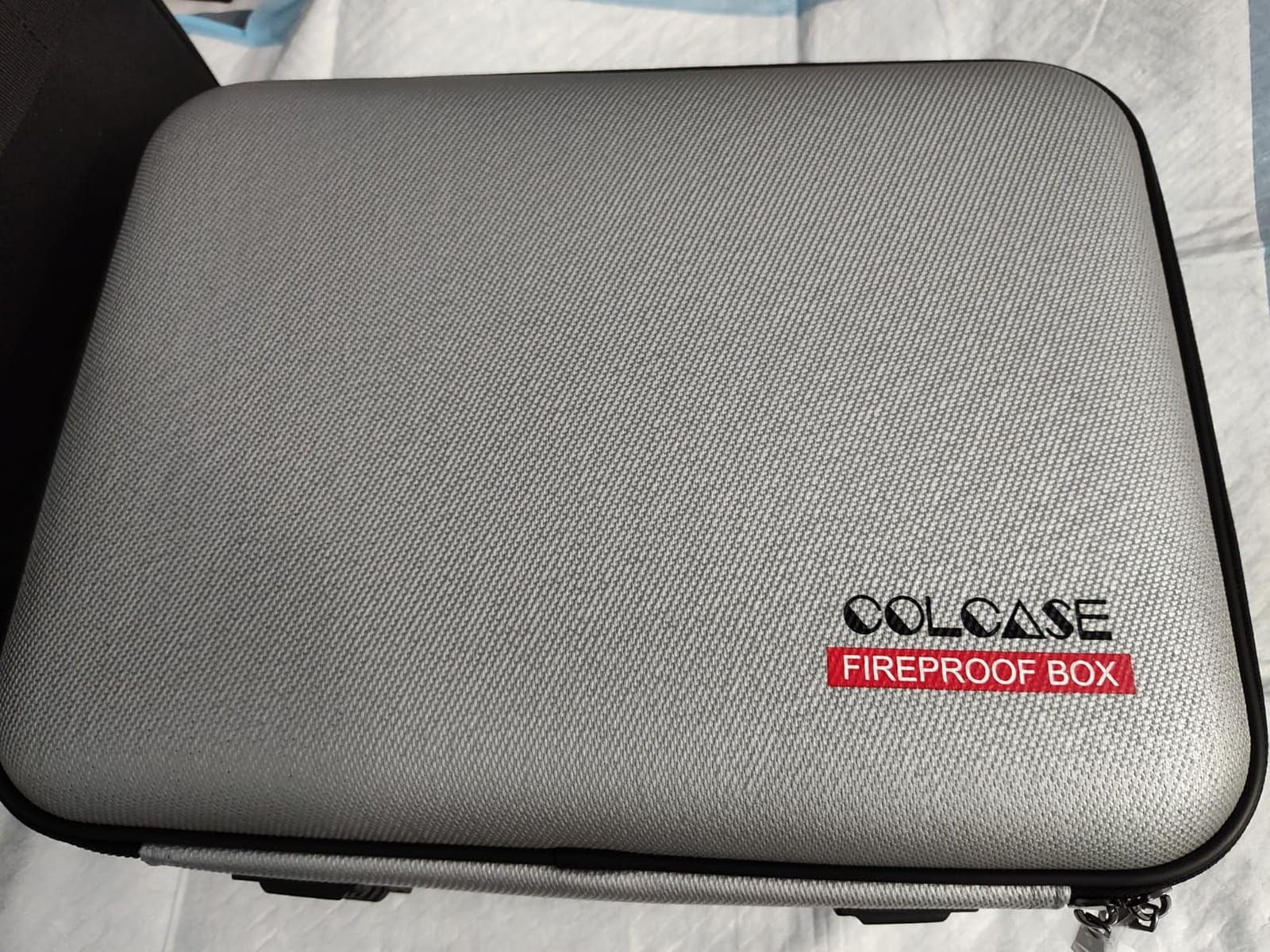 COLCASE Fireproof Document Box, Ultra Hard Metal Frame Fireproof Safe Box, Aluminum Alloy Frame Zipperless All-Around Fireproof Document Organizer with TSA Lock customer photo 1