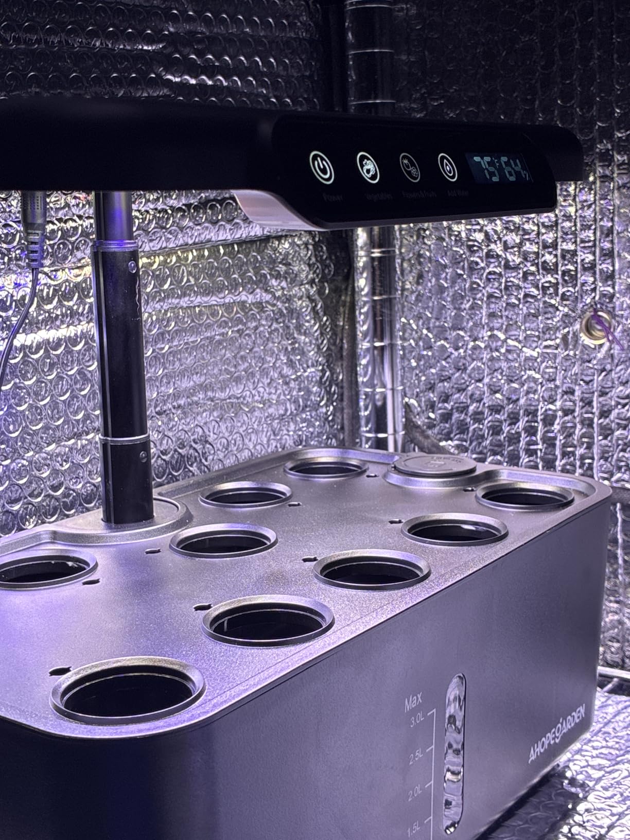 Ahopegarden Hydroponics Growing System: 10 Pods Temp ＆ Humidity Display | Indoor Garden Kit with LED Grow Light for Lettuce and Tomatoes - Beginner-Friendly Plant Germination Kit for Home Kitchen customer photo 2