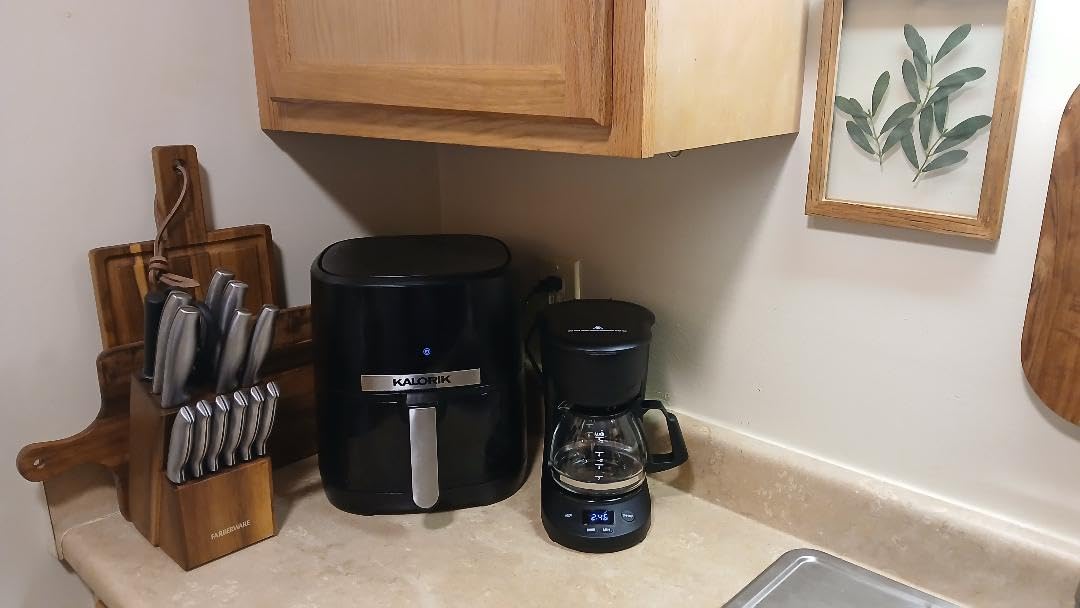 Electactic 5-Cup Drip Coffee Maker, a compact coffee machine with a digital clock and 24-hour programmable timer, featuring Auto Shut-Off, and a Removable Filter Basket for Home & Office-Deep Black customer photo 1
