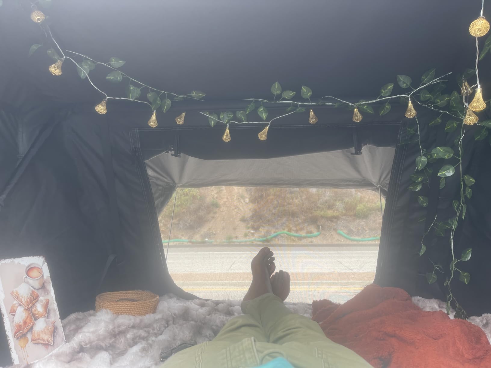 Meedo Apolle A86 M, Soft Shell Rooftop Tent, Fits 2 People, Made with Waterproof Material and a Rainfly-Fold Design, Clamshell Army Green Roof top Tent for Overlanding Hunting, Ladder Included customer photo 2
