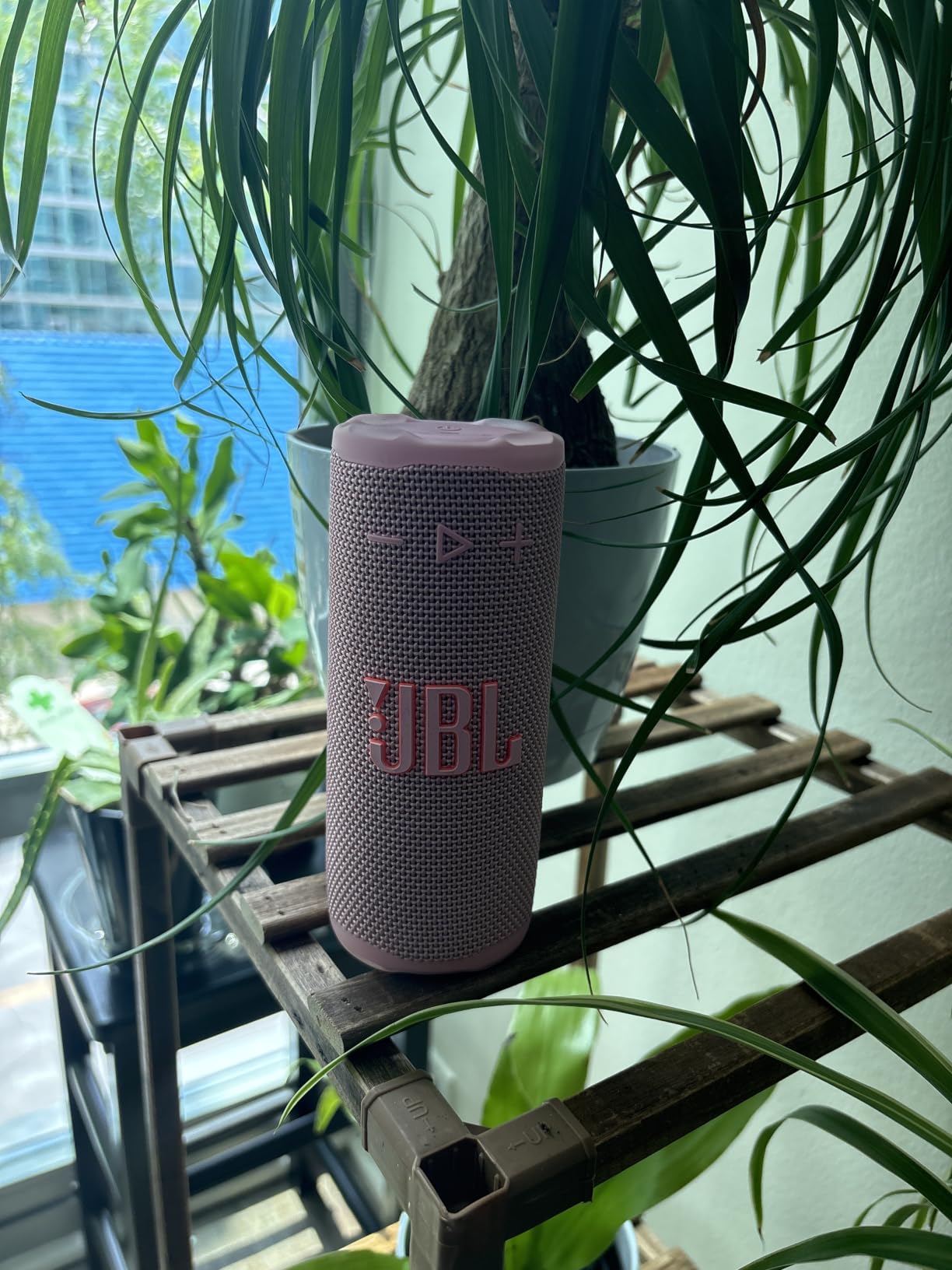 JBL Grip - Compact Bluetooth Speaker with Bold Pro Sound and Ambient Light, up to 14 Hours of Playtime, Water, Dust and Drop-Proof (IP68), & Multi-Speaker Connection with Auracast (Teal) customer photo 2