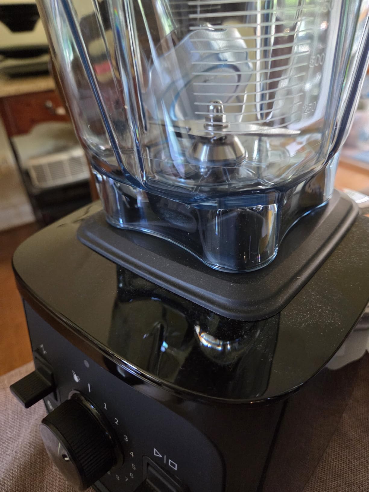 Vitamix VX1 Professional-Grade Blender, 64 oz. Container, Black | Pulse, Variable Speed, Self-Cleaning Program customer photo 1