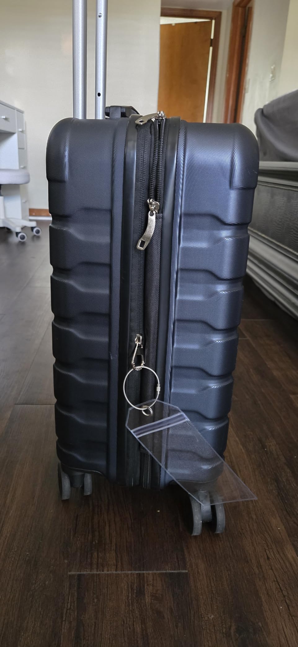 Carry On Luggage 22x14x9 Airline Approved Suitcase, Royal Blue customer photo 1