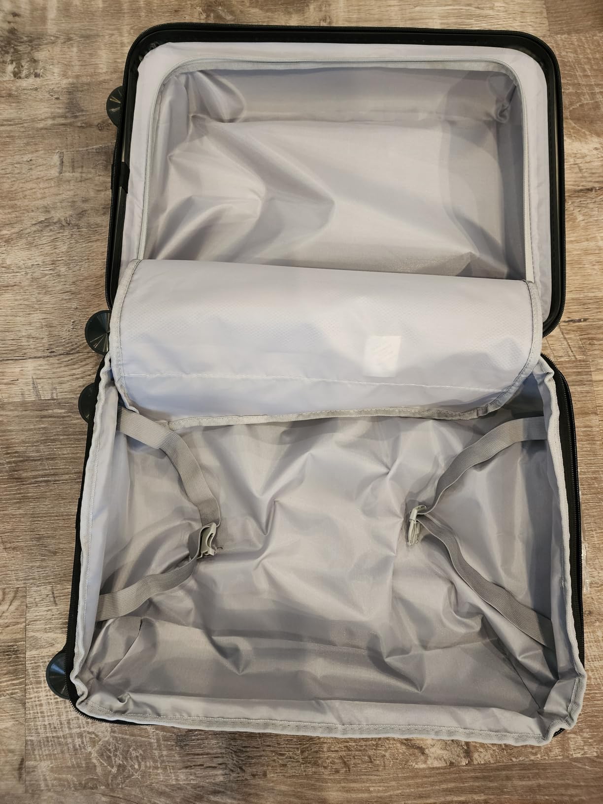 LIGHT FLIGHT Carry On Luggage 22x14x9 Airline Approved Suitcase, Rose Purple | 20