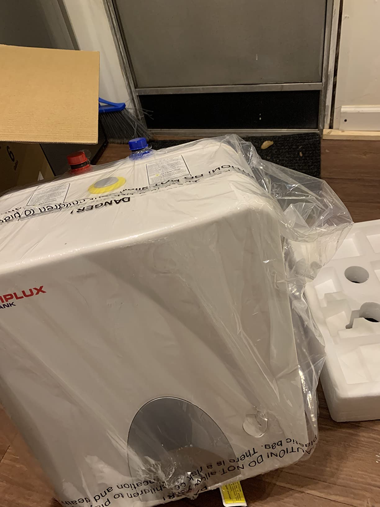 CAMPLUX 6kW Tankless Water Heater Electric at 240 Volts, Point of Use Instant Hot Water Heater customer photo 2