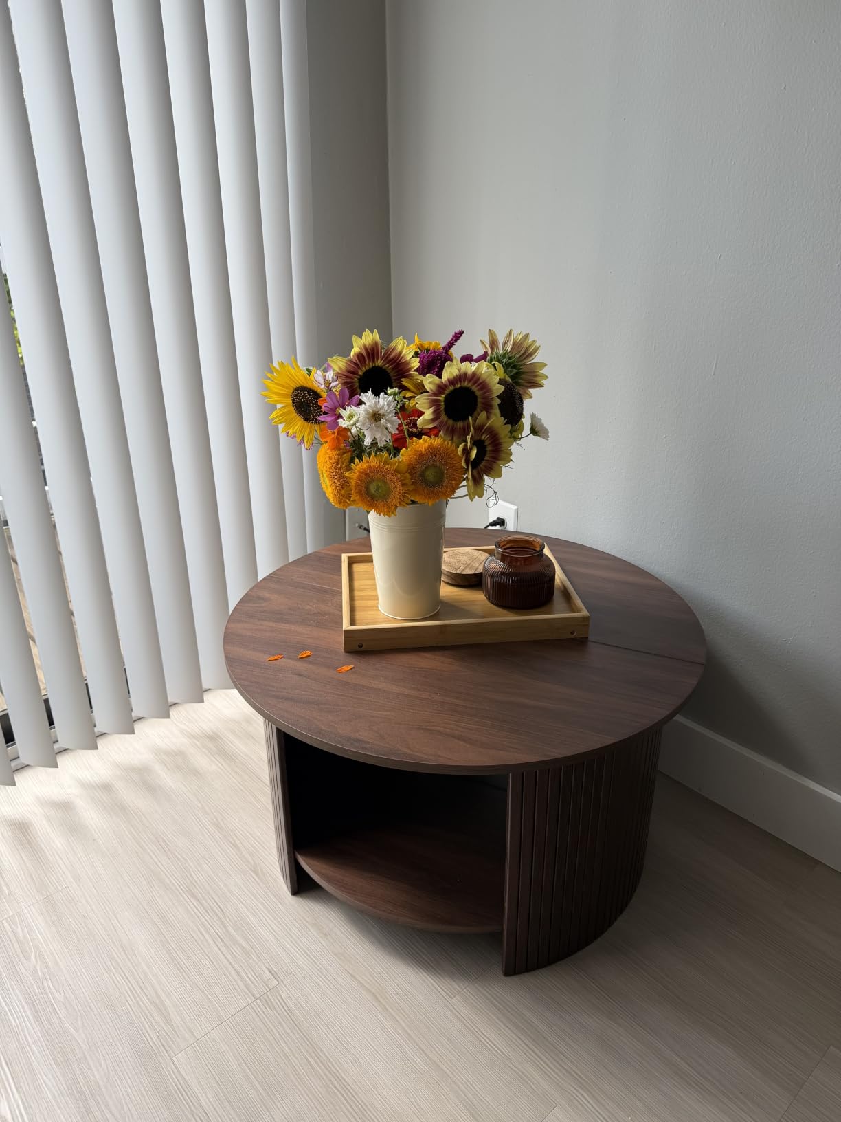 Round Coffee Table with Storage, 31.5