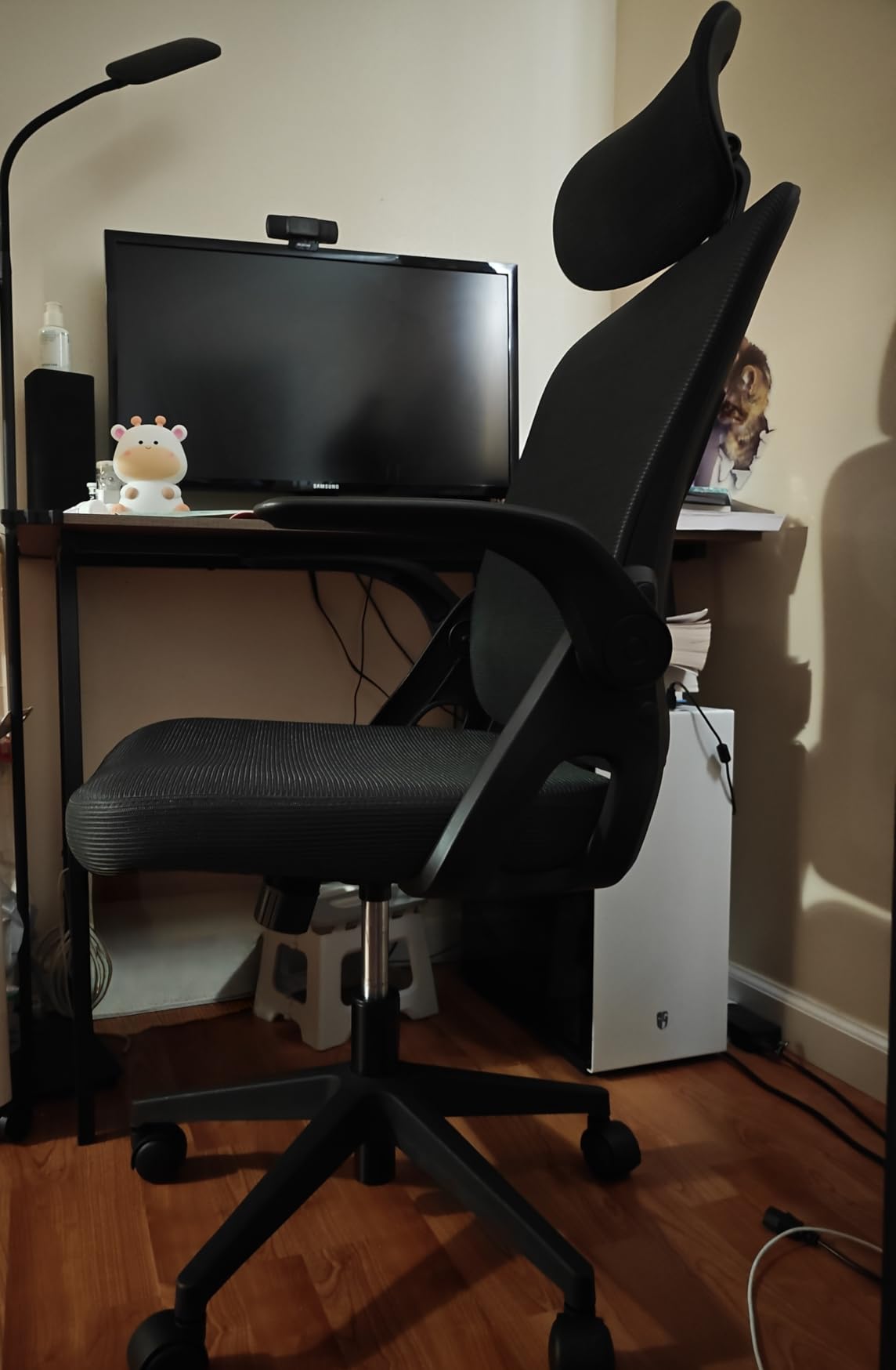 Office Chair Ergonomic Desk Chair with Adjustable Headrest Lumbar Support, High Back Breathable Mesh Chair with 120° Tilt & Flip-Up Armrests, Swivel Comfy Task Computer Chair for Work, Study customer photo 1