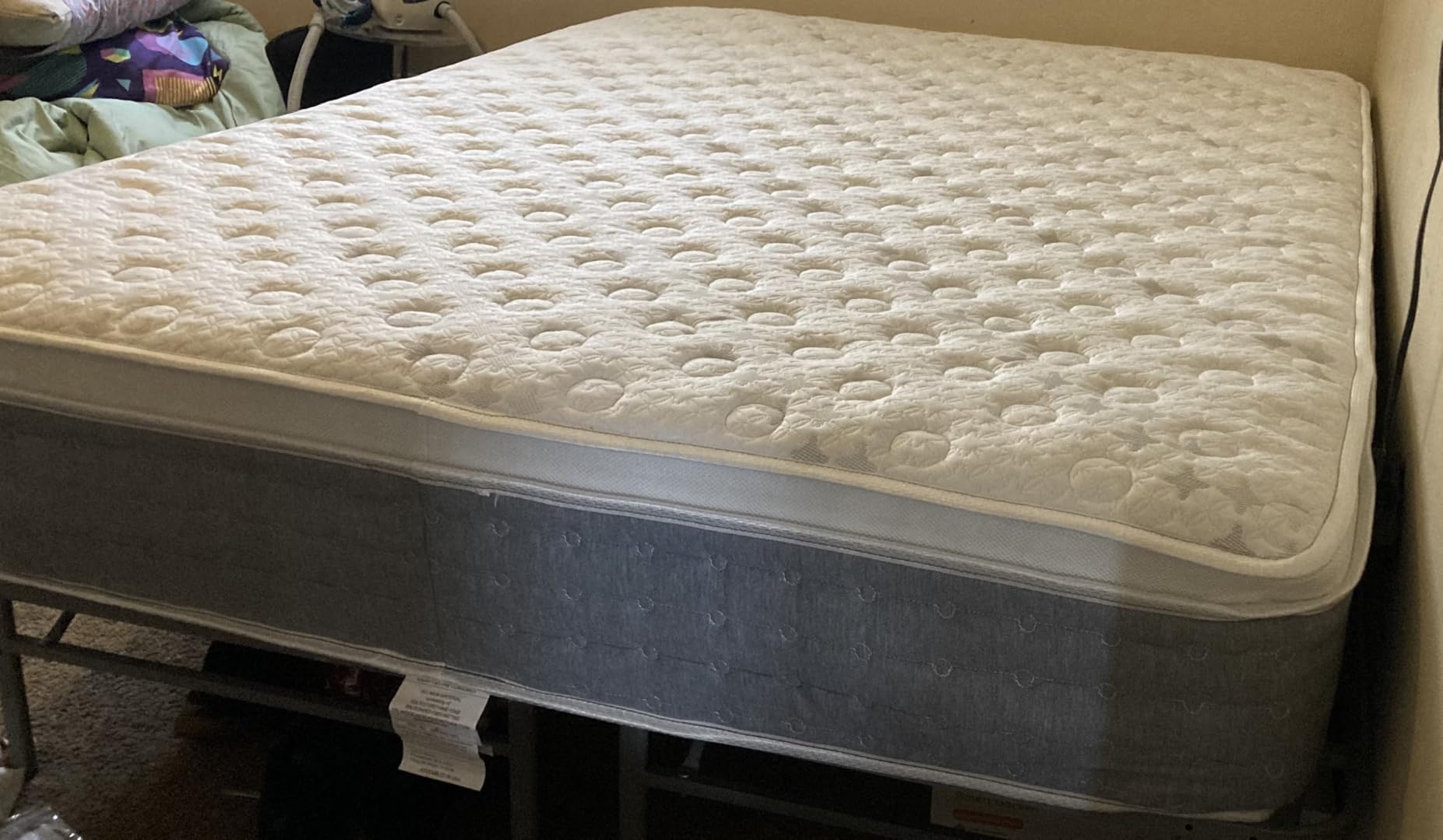 Sleepmax Extra Firm Queen Mattress 12 Inch - Hotel-Collection Hybrid Mattress Pain Relief - Extra Lumbar & Hip Support - Cooling Firm Bed in a Box - 365-Night Trial, Forever Warranty, Fiberglass-Free customer photo 2