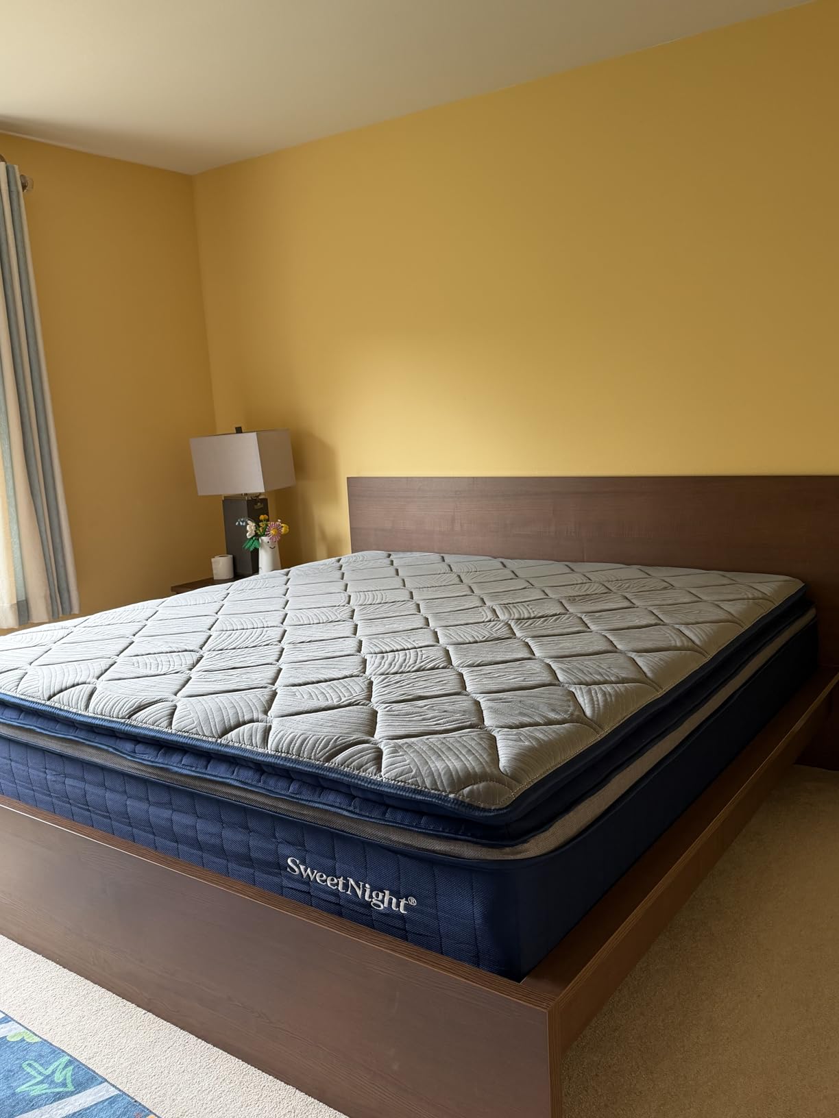 Sweetnight CoolNest Hybrid Queen Size Mattress 16 Inch, Cooling Pillow Top | Cool Night Sleep for Hot Sleeper, 7-Zone Ergo Support for Pressure Relief, 4 Stage Cool Enhanced Breathability, Medium Firm customer photo 2
