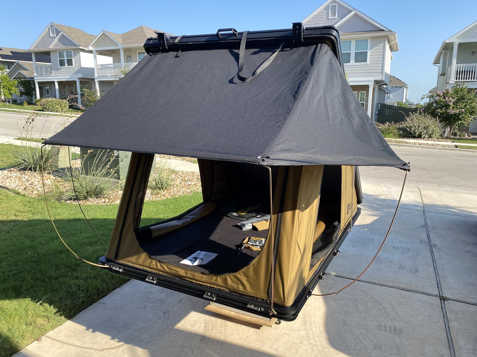 Rooftop Tent Hard Shell with Winter Thermal Layer, Pop Up Car Roof Top Tent | Aluminum Roof Tent Hardshell with Luggage Bar, LED Light Strip, Suitable for Jeep SUV Truck, 4 Season Camping for 2 Person customer photo 2