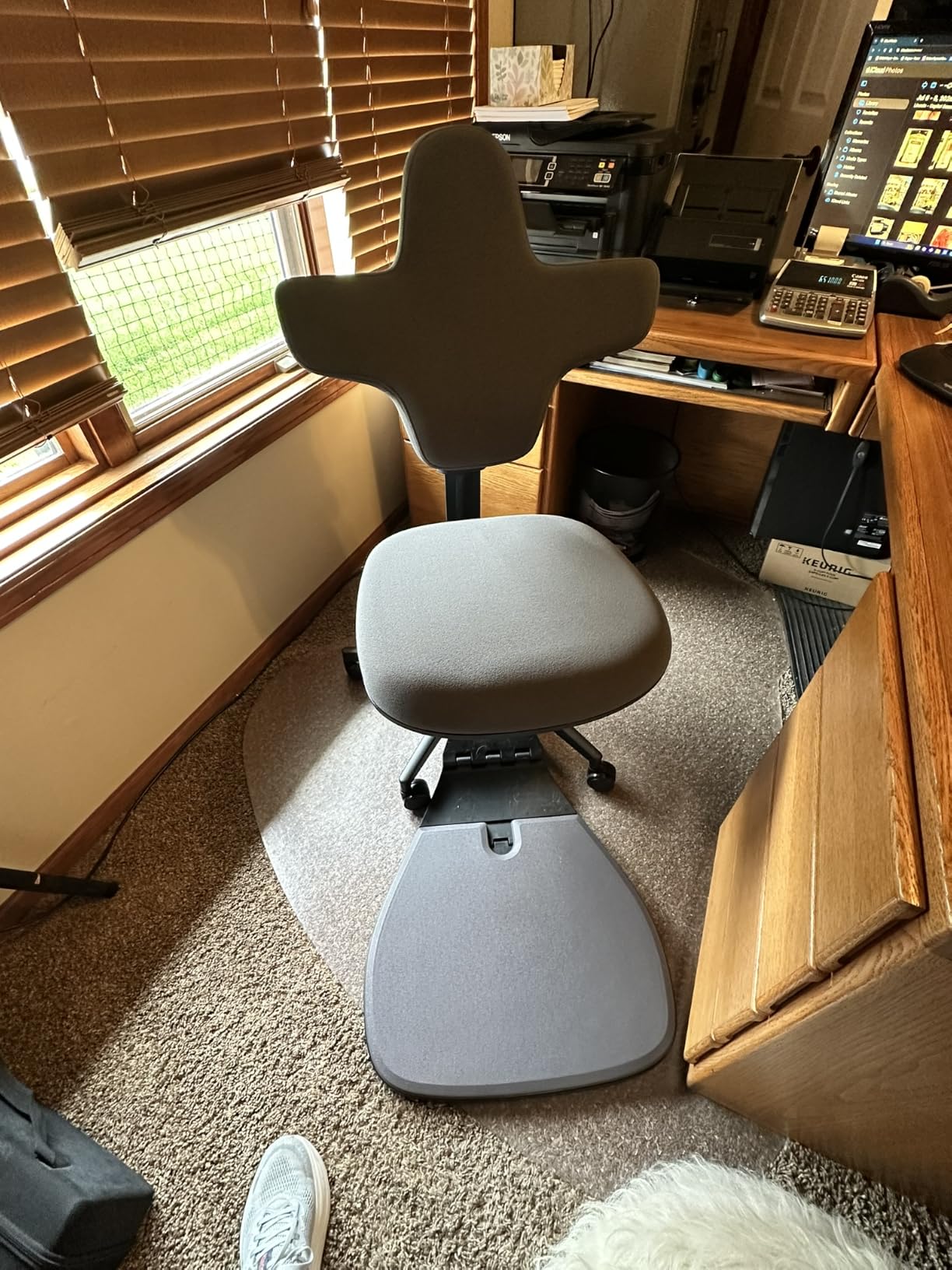 Newtral Standing Desk Chair, Standing Mate Chair for Sit-Stand, Ergonomic Leaning Perch Chair with Anti-Fatigue Mat, Standing Stool, Saddle Chair, Height Adjustable Home Office Posture Seat-MT-M-DG customer photo 2