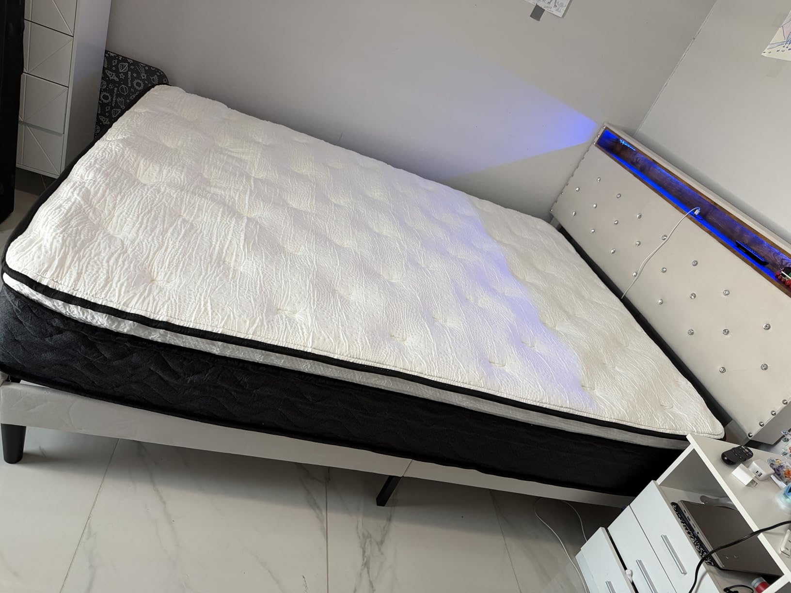 Queen Size Mattress,14 Inch Queen Mattress Hybrid in a Box, Medium Firm Memory Foam with Individual Pocket Springs, Upgrade Zoned Support, Motion Isolation&Pressure Relief, CertiPUR-US customer photo 2