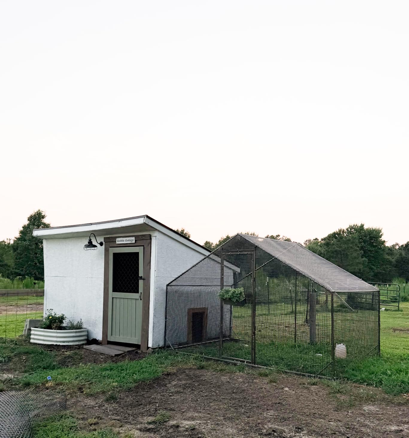 Large Walk-in Chicken Coop with Chicken Run, Galvanized Poultry Enclosure with Waterproof Anti-UV Cover and Security Lock, Ideal for Rabbit, Duck, Backyard and Farm Yard, 19.7'x 9.8'x 6.6' customer photo 1